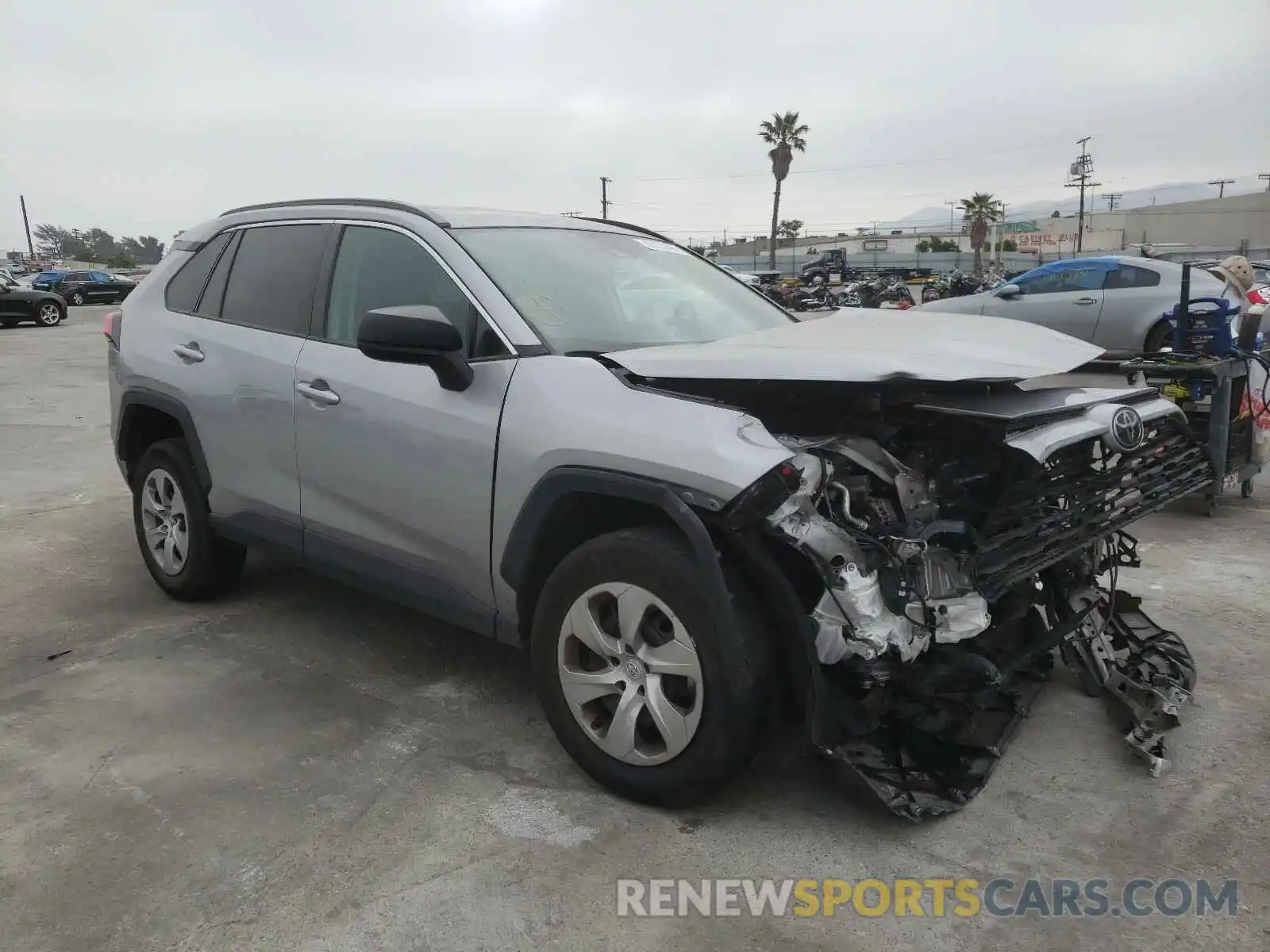 1 Photograph of a damaged car 2T3H1RFV2KW021616 TOYOTA RAV4 2019