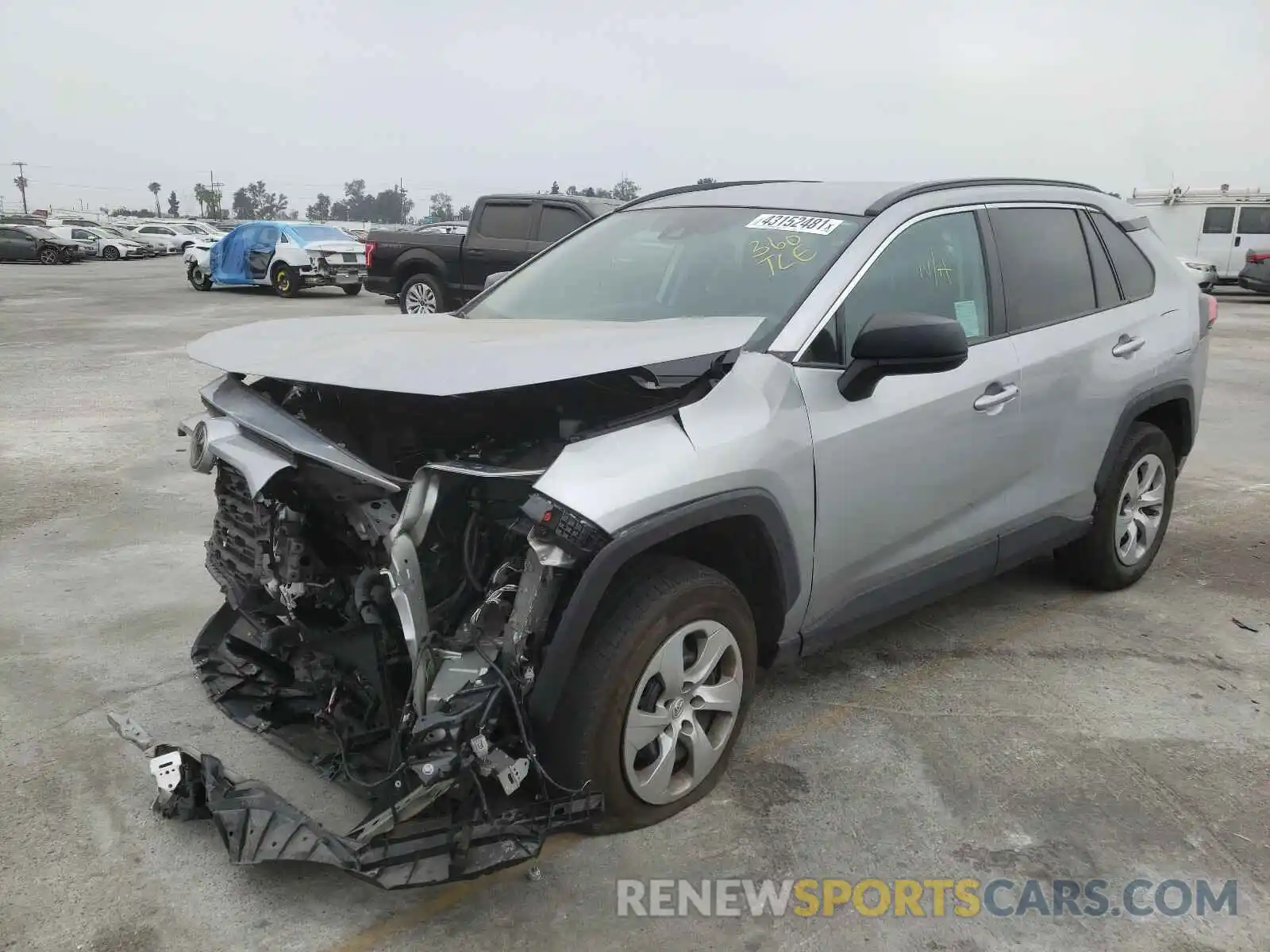 2 Photograph of a damaged car 2T3H1RFV2KW021616 TOYOTA RAV4 2019