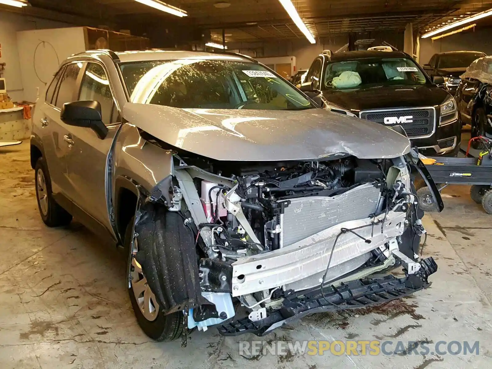 1 Photograph of a damaged car 2T3H1RFV2KW028792 TOYOTA RAV4 2019