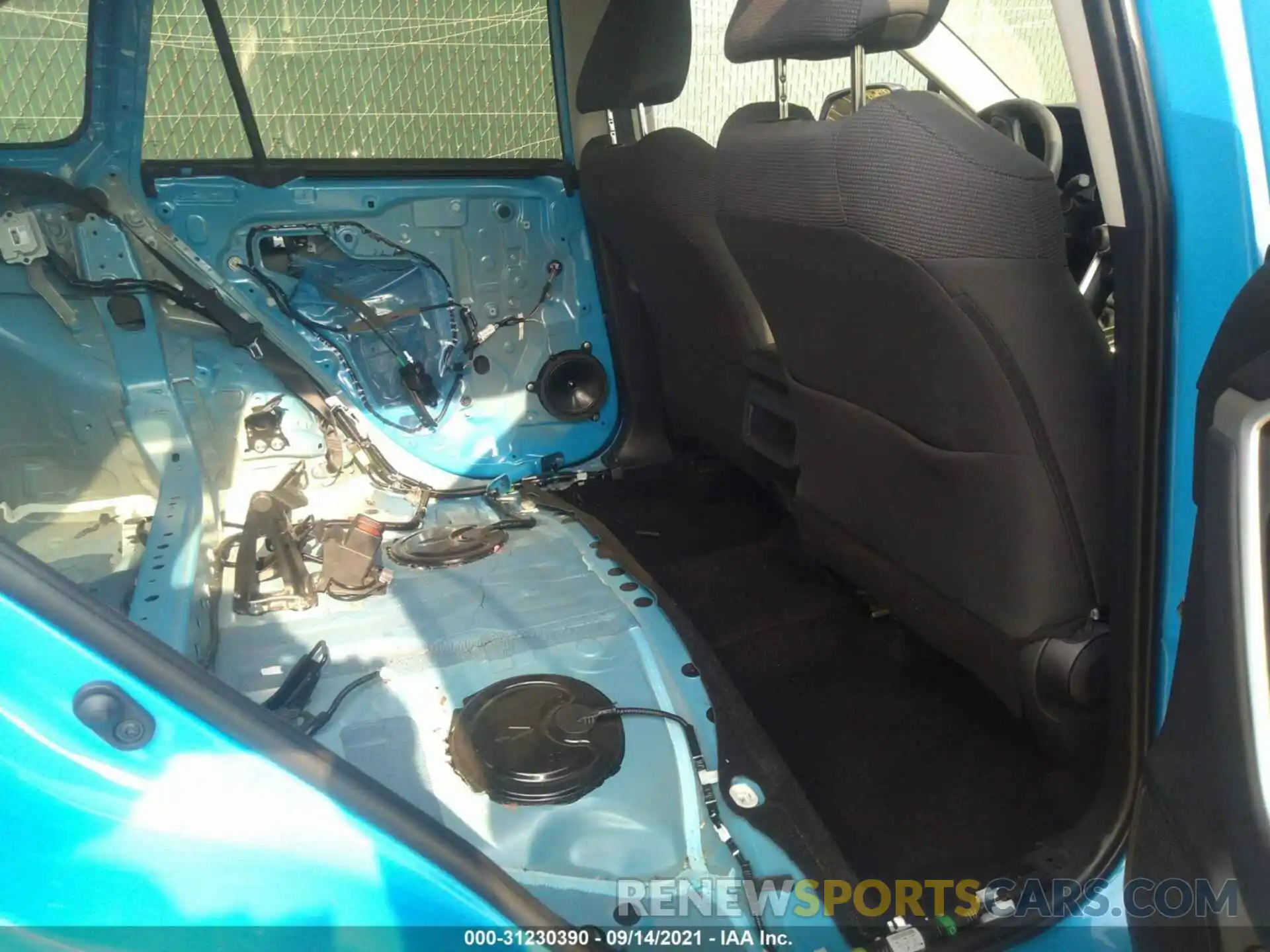 8 Фотография поврежденного автомобиля 2T3H1RFV2KW029005 TOYOTA RAV4 2019