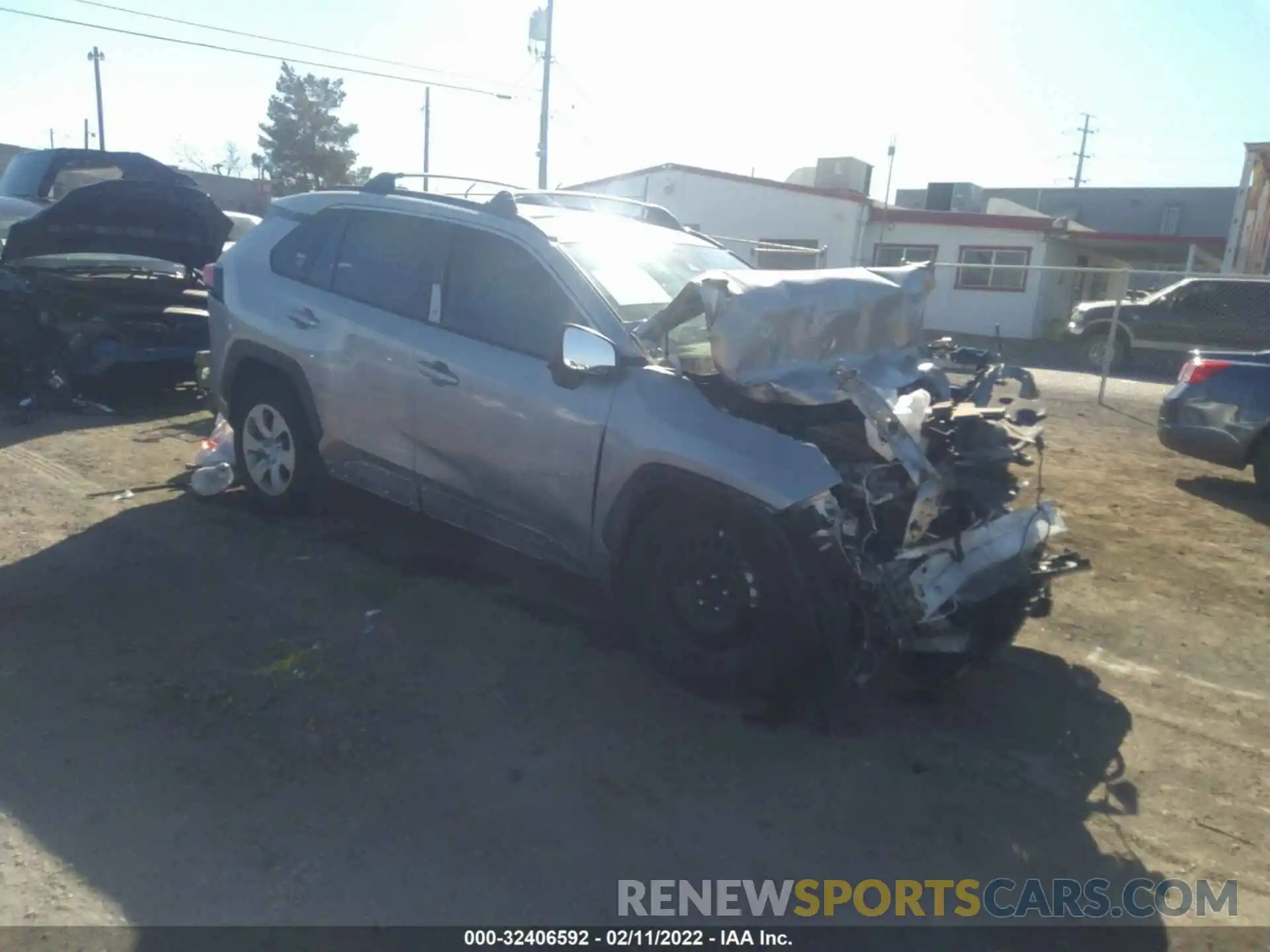 1 Photograph of a damaged car 2T3H1RFV2KW034107 TOYOTA RAV4 2019