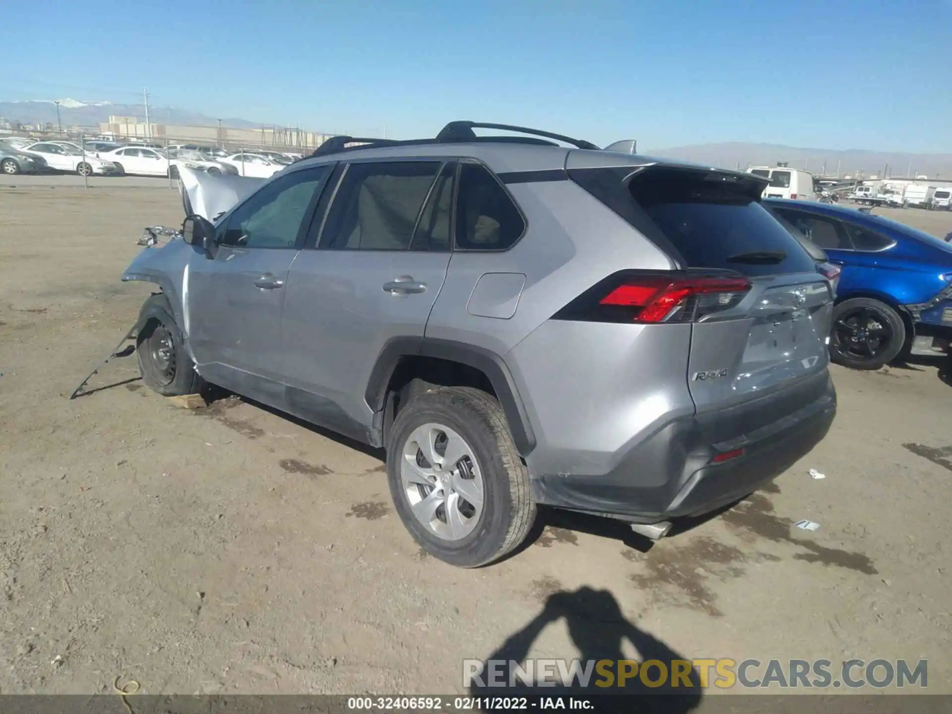 3 Фотография поврежденного автомобиля 2T3H1RFV2KW034107 TOYOTA RAV4 2019