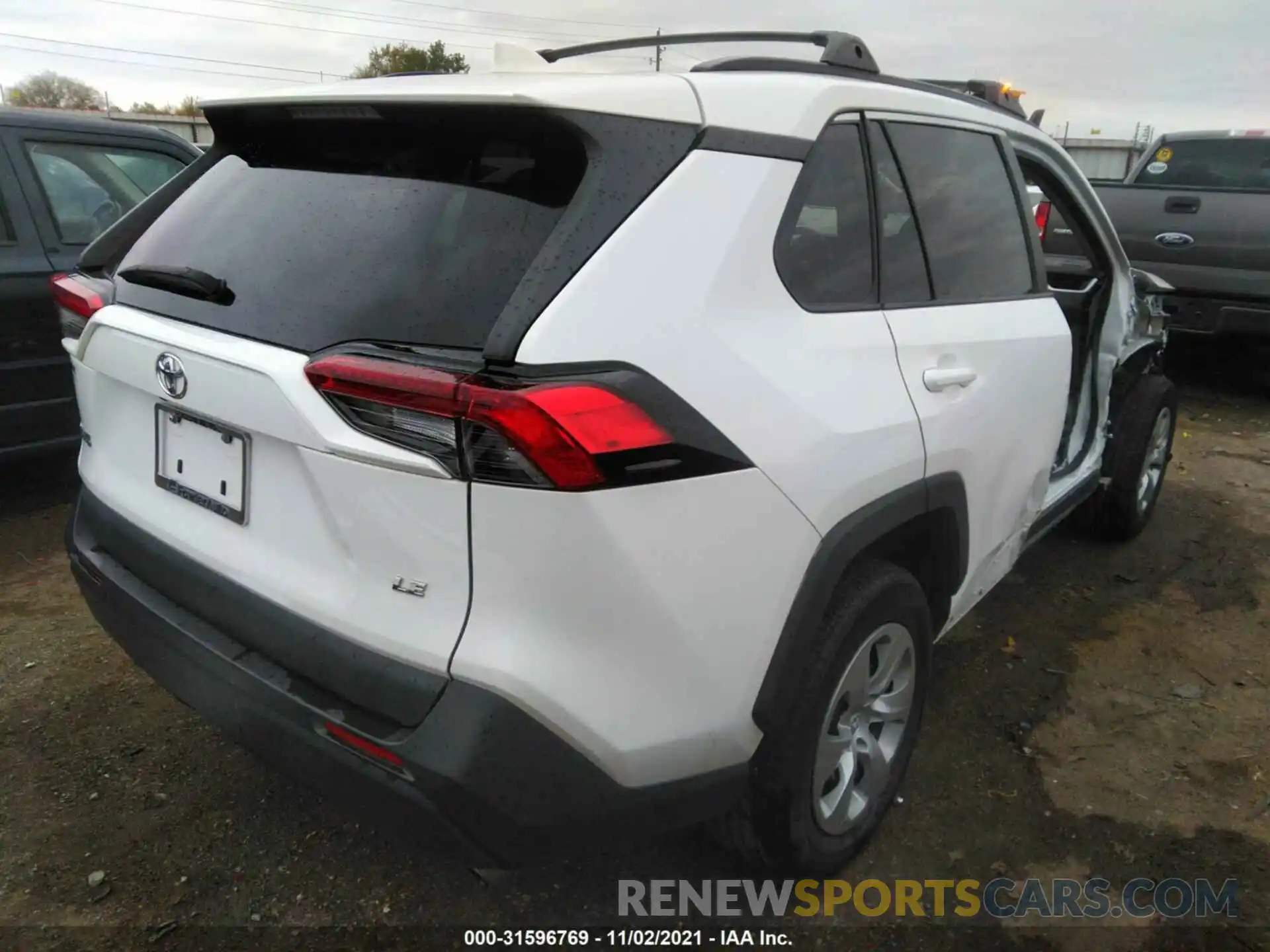 4 Фотография поврежденного автомобиля 2T3H1RFV2KW036178 TOYOTA RAV4 2019