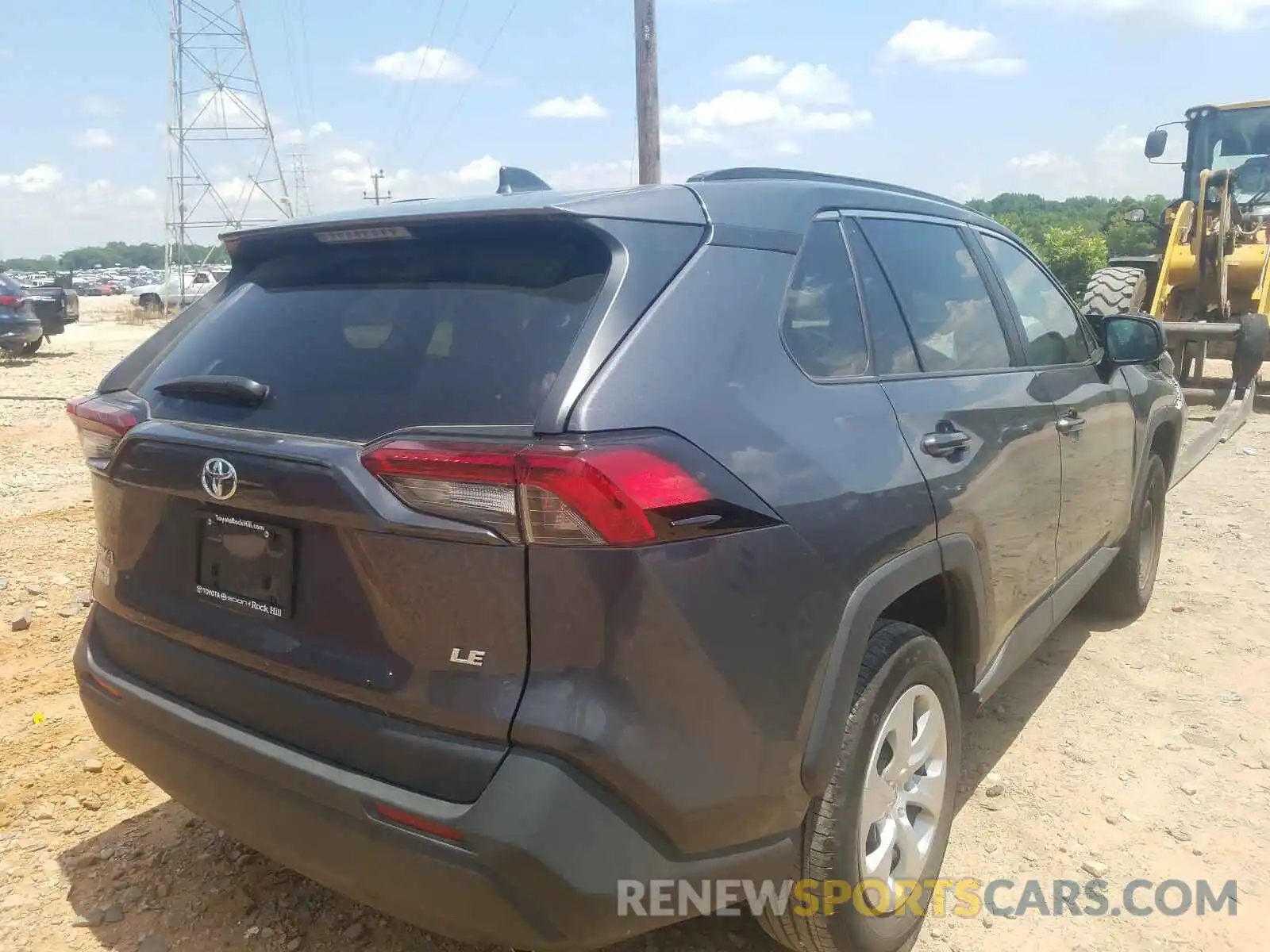 4 Photograph of a damaged car 2T3H1RFV2KW036892 TOYOTA RAV4 2019