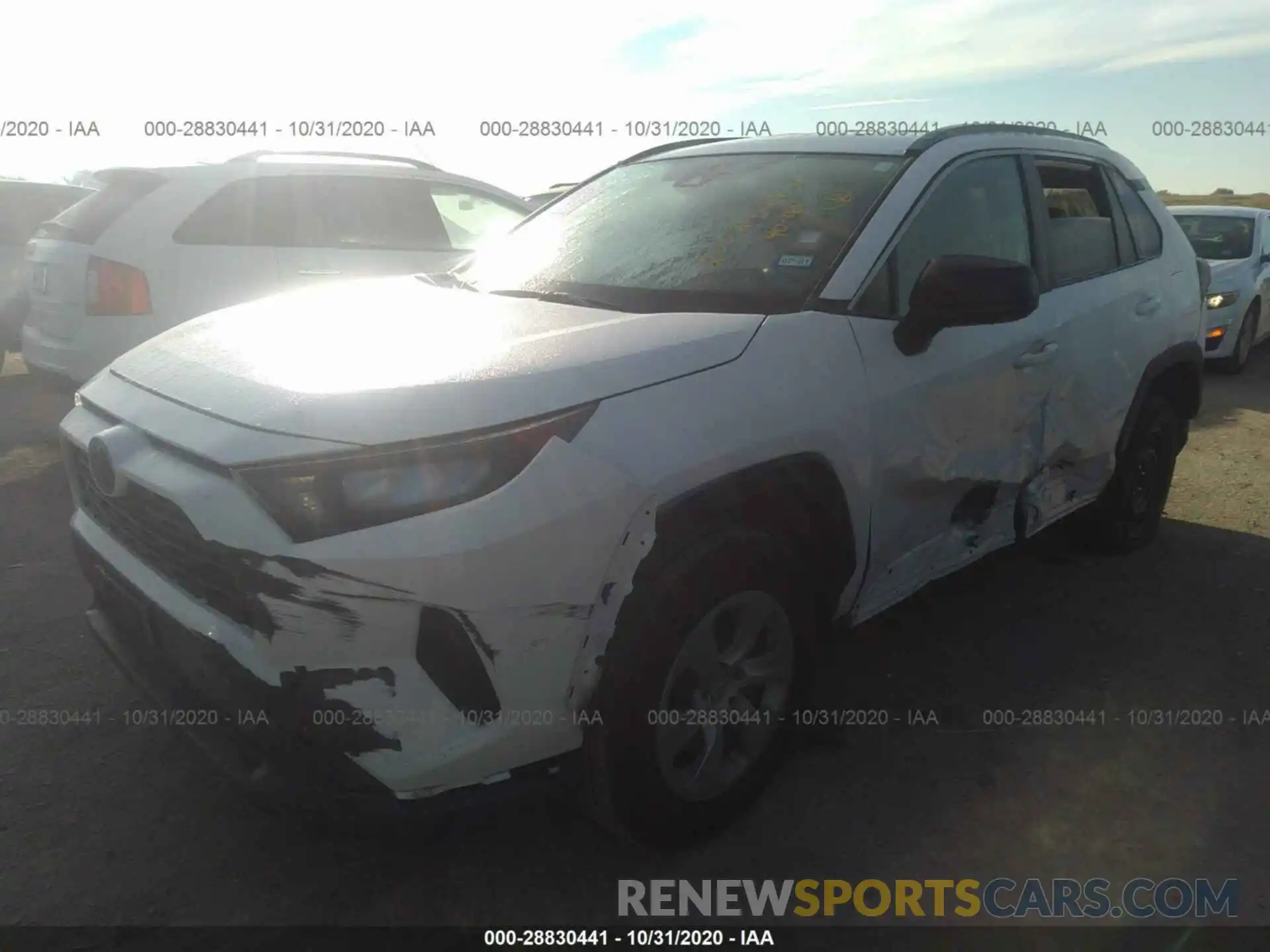 2 Фотография поврежденного автомобиля 2T3H1RFV2KW037282 TOYOTA RAV4 2019