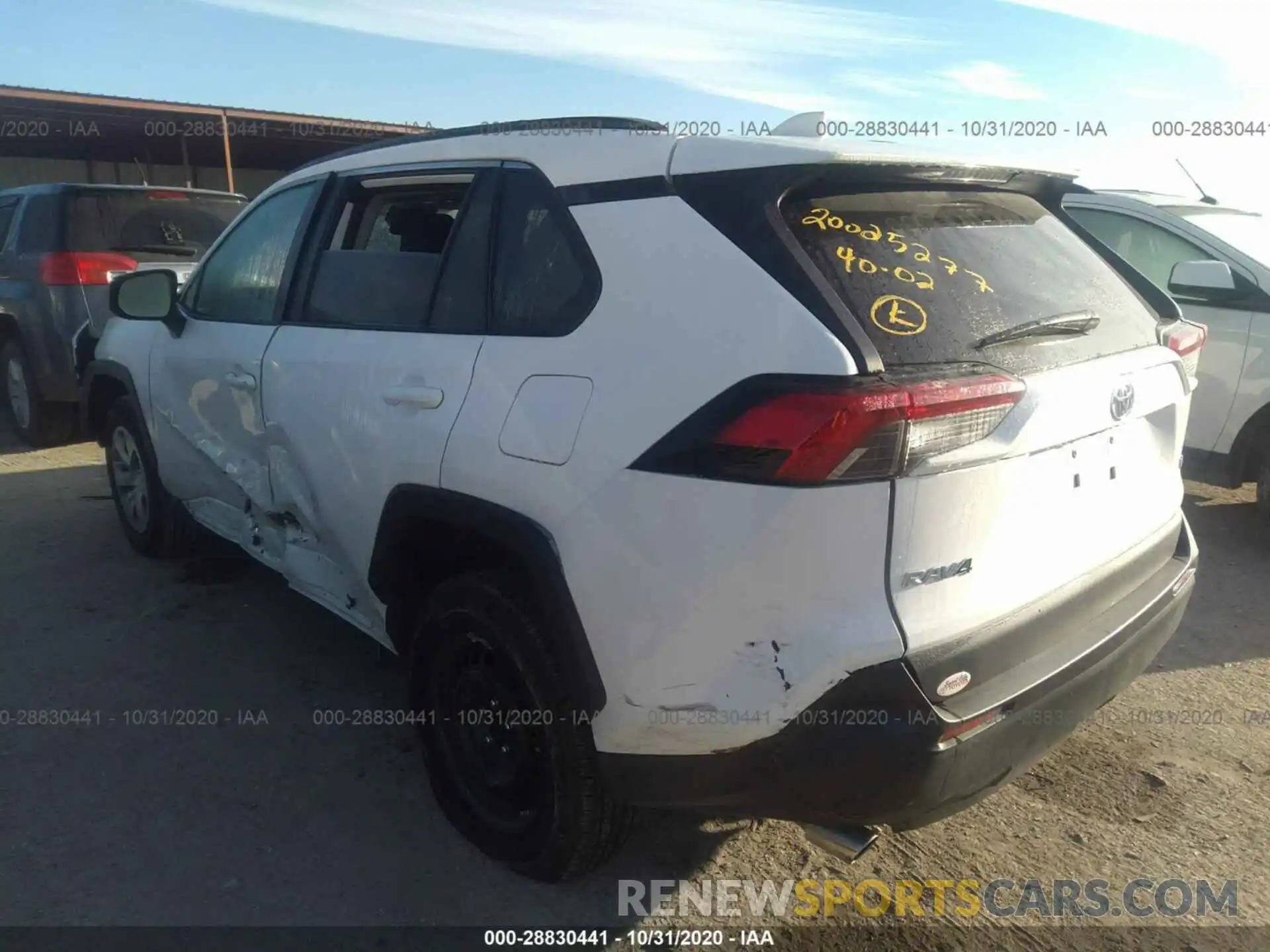 3 Фотография поврежденного автомобиля 2T3H1RFV2KW037282 TOYOTA RAV4 2019