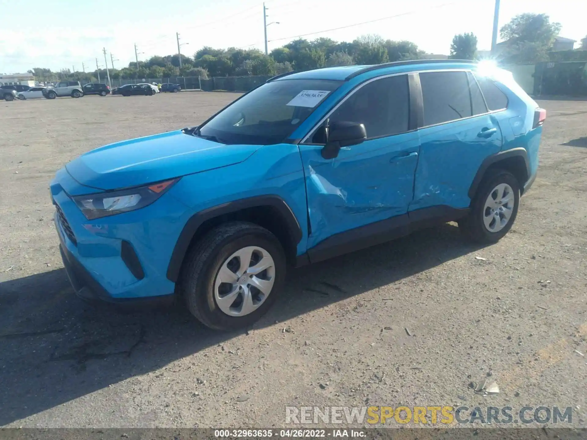 2 Photograph of a damaged car 2T3H1RFV2KW038366 TOYOTA RAV4 2019