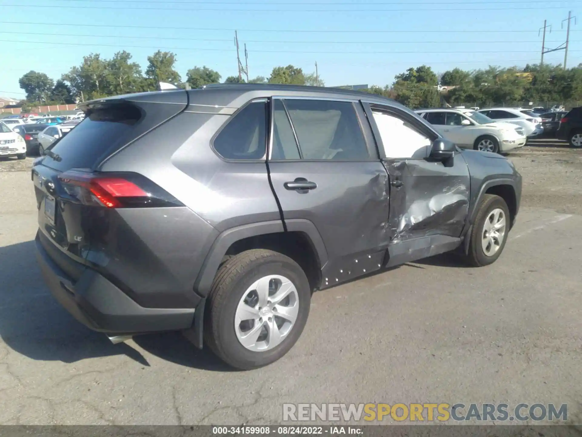 4 Photograph of a damaged car 2T3H1RFV2KW038853 TOYOTA RAV4 2019