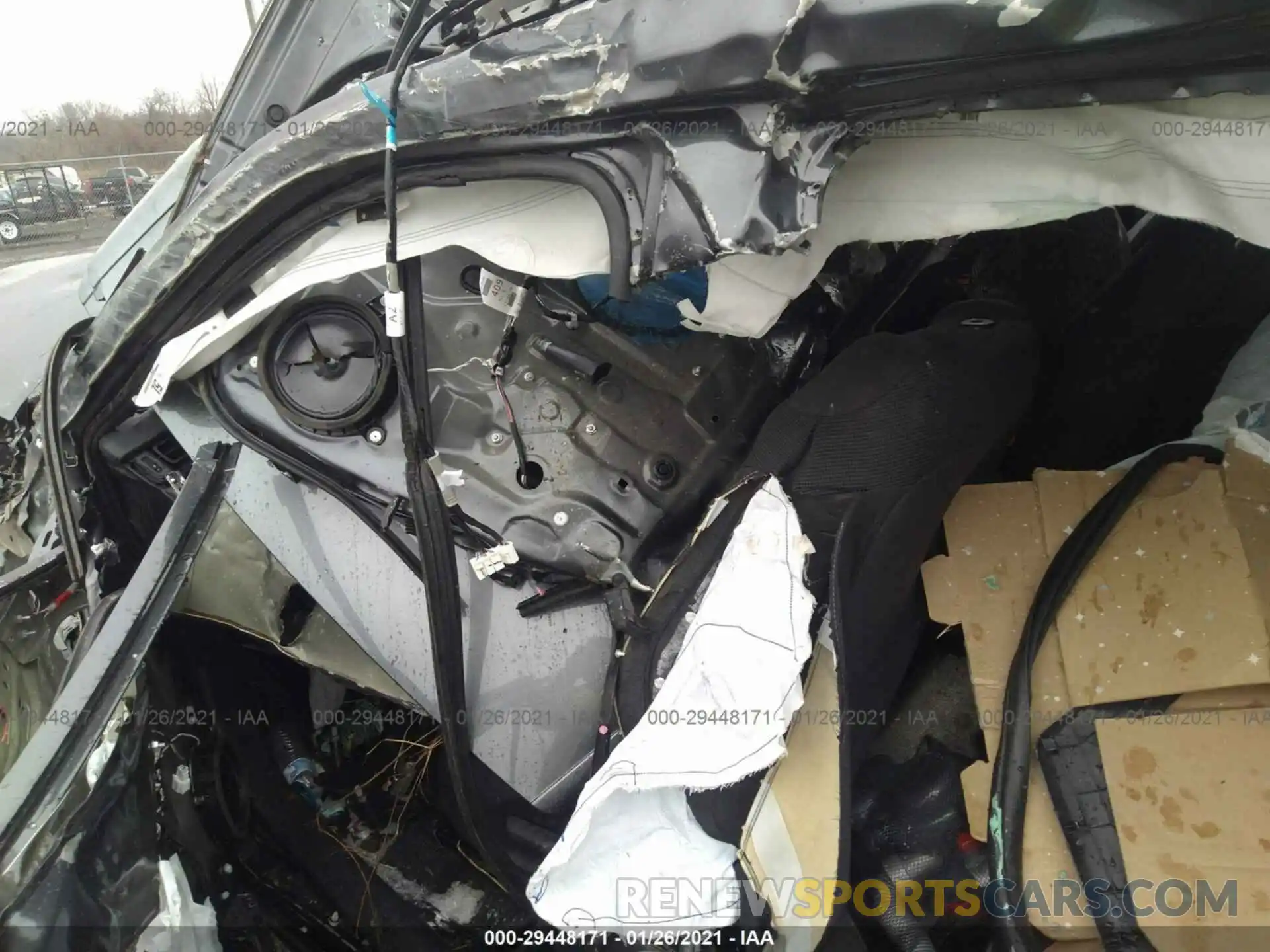 5 Photograph of a damaged car 2T3H1RFV2KW042093 TOYOTA RAV4 2019