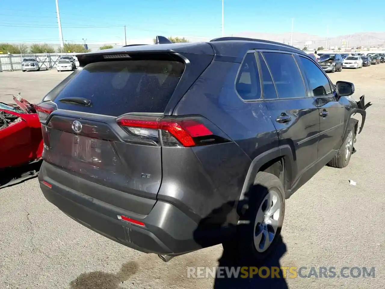 4 Photograph of a damaged car 2T3H1RFV2KW044541 TOYOTA RAV4 2019