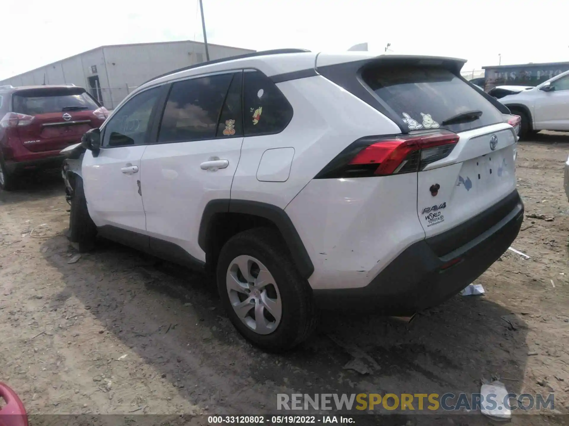 3 Фотография поврежденного автомобиля 2T3H1RFV2KW045057 TOYOTA RAV4 2019