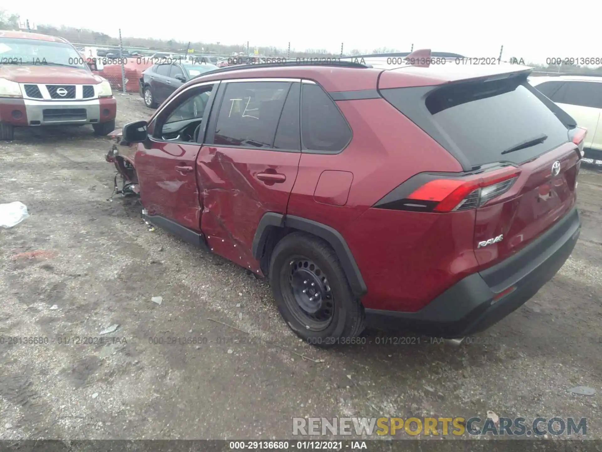 3 Фотография поврежденного автомобиля 2T3H1RFV2KW048301 TOYOTA RAV4 2019