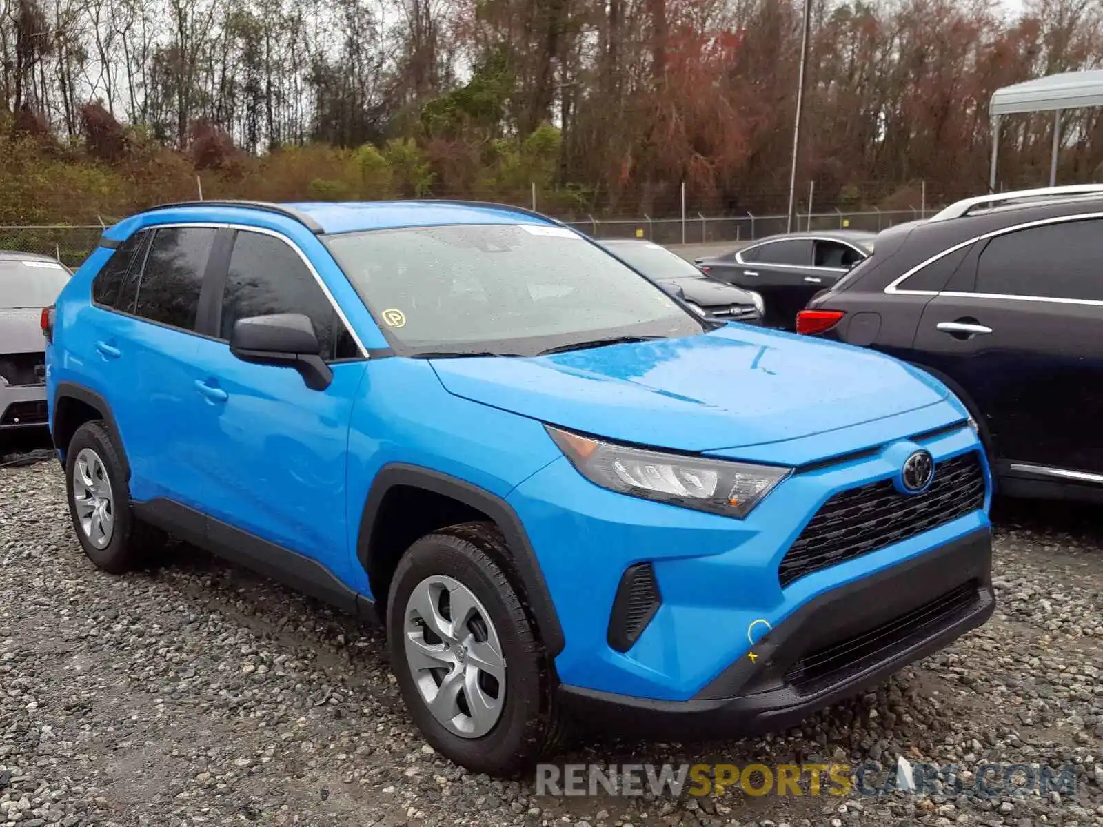 1 Photograph of a damaged car 2T3H1RFV2KW049982 TOYOTA RAV4 2019