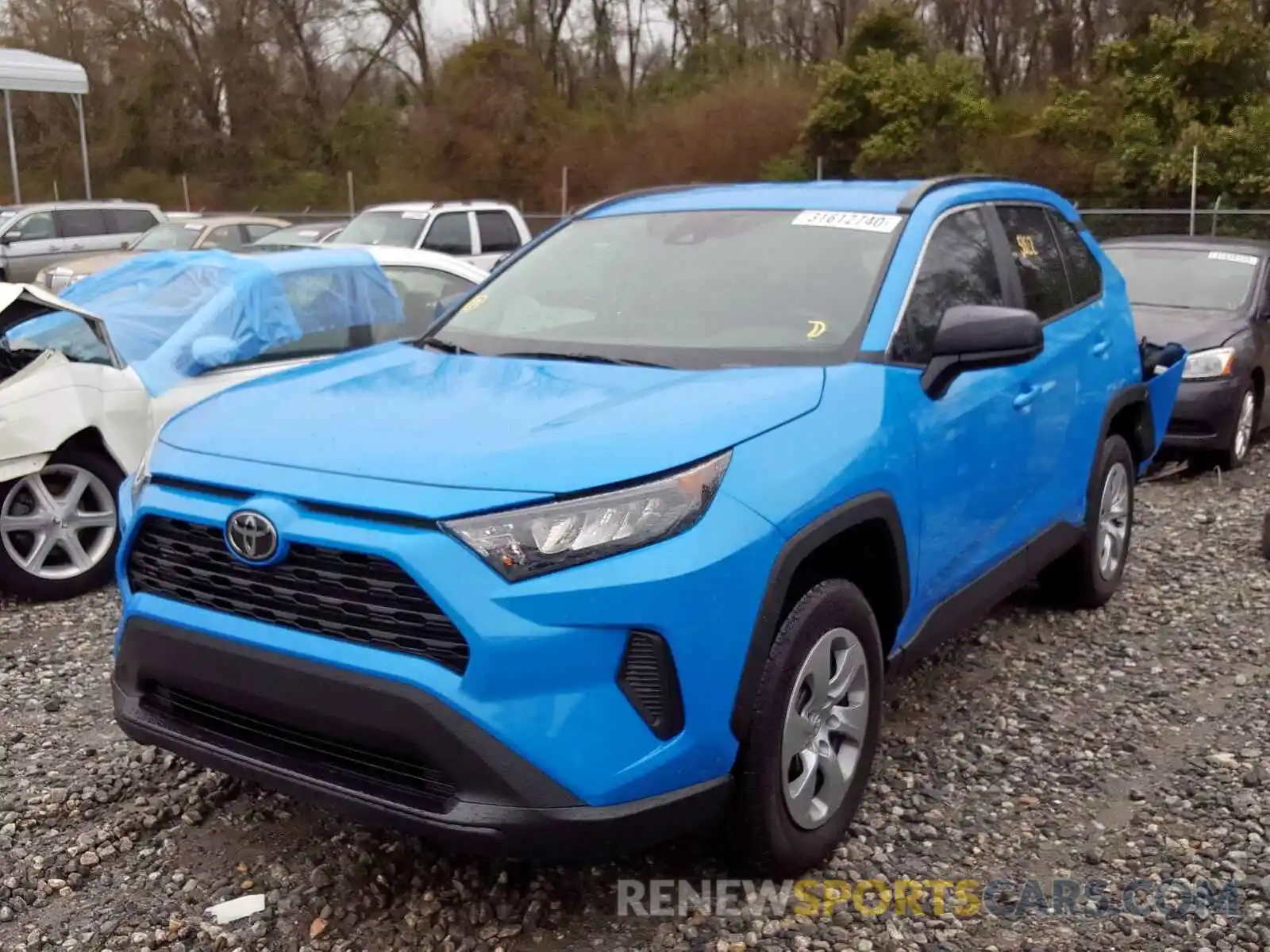 2 Photograph of a damaged car 2T3H1RFV2KW049982 TOYOTA RAV4 2019