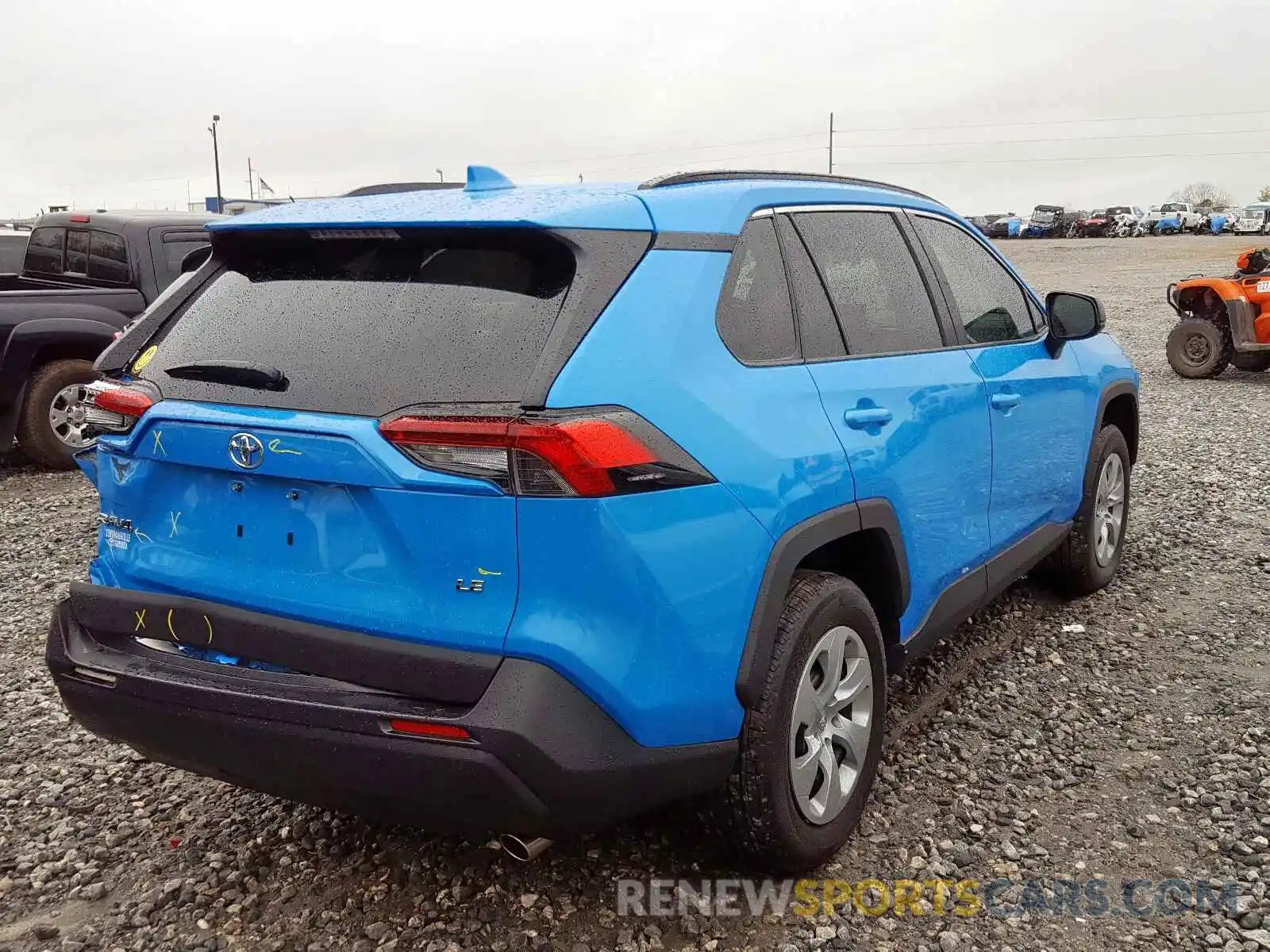 4 Photograph of a damaged car 2T3H1RFV2KW049982 TOYOTA RAV4 2019