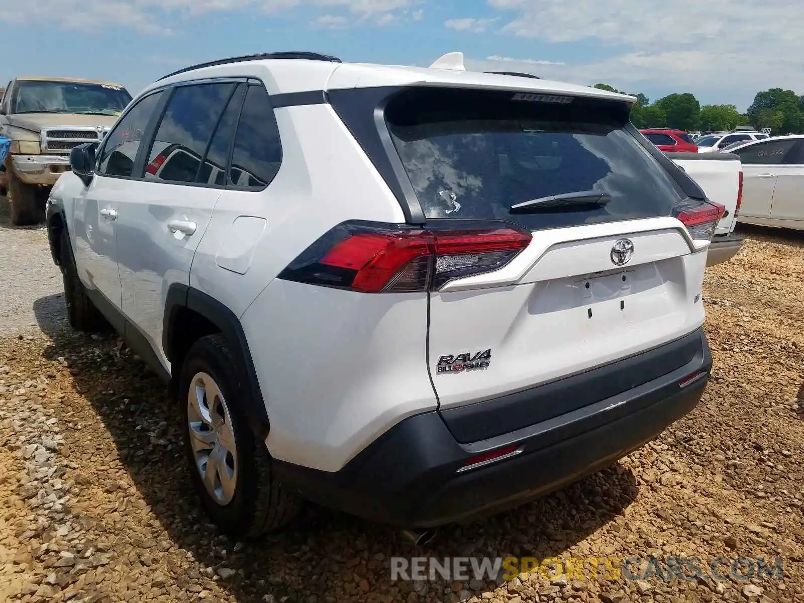 3 Photograph of a damaged car 2T3H1RFV2KW051439 TOYOTA RAV4 2019