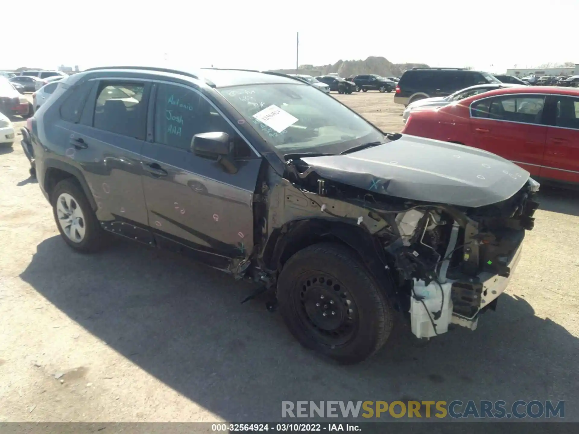 1 Фотография поврежденного автомобиля 2T3H1RFV3KC003224 TOYOTA RAV4 2019