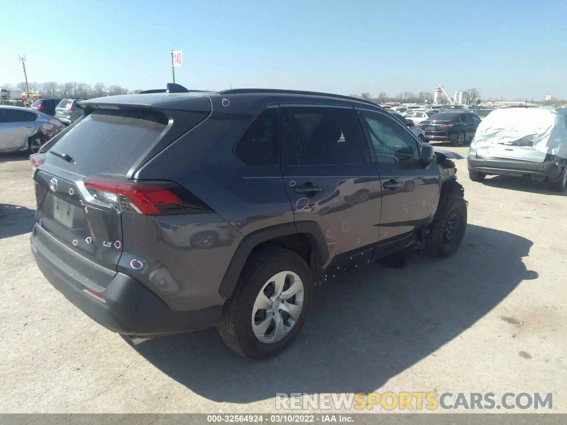 4 Фотография поврежденного автомобиля 2T3H1RFV3KC003224 TOYOTA RAV4 2019