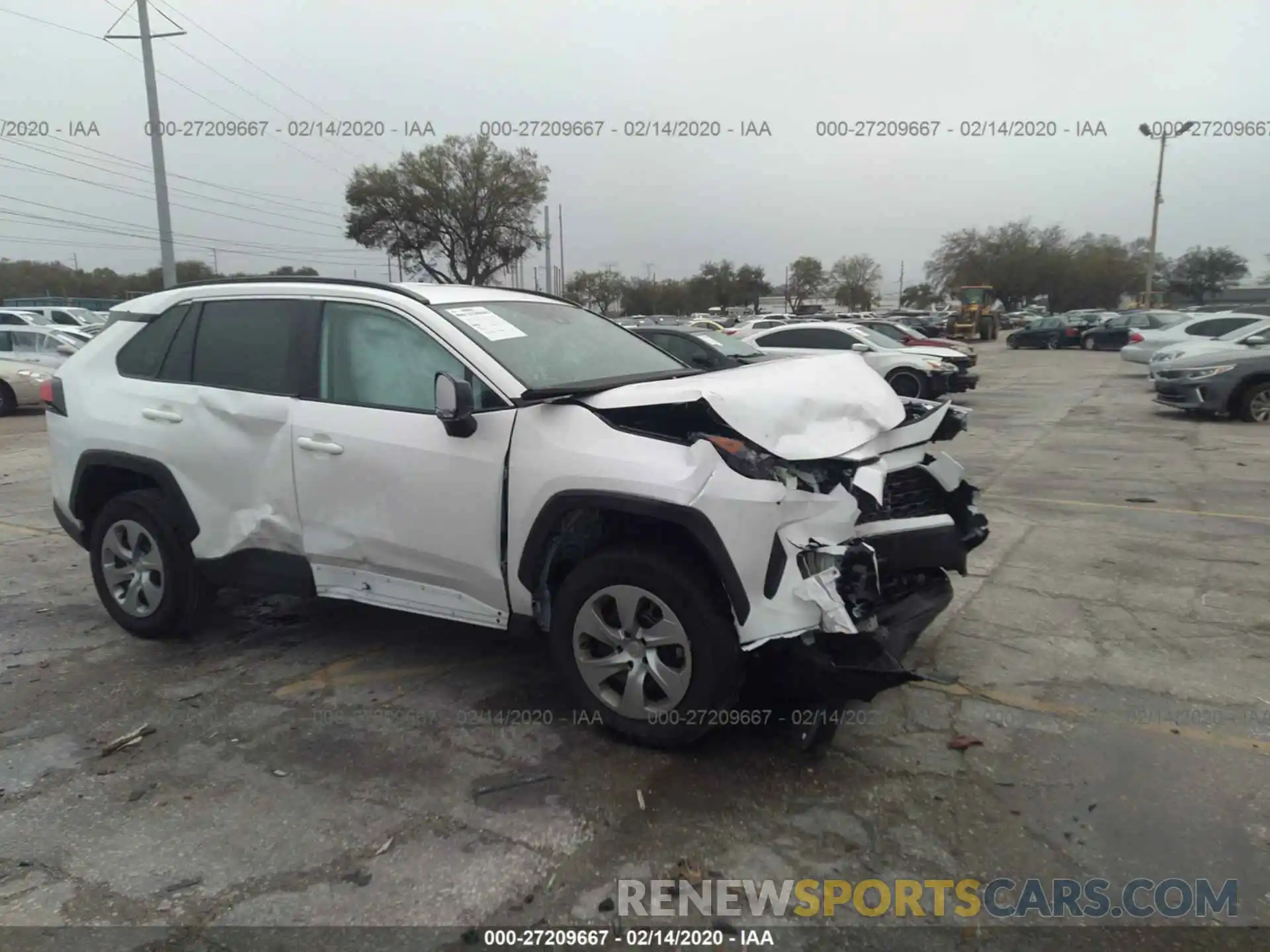 1 Photograph of a damaged car 2T3H1RFV3KC017513 TOYOTA RAV4 2019