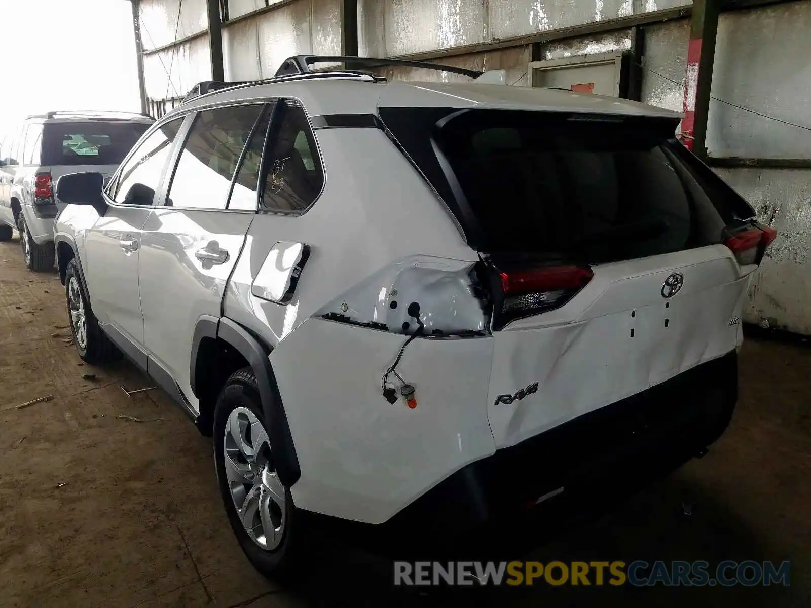 3 Photograph of a damaged car 2T3H1RFV3KC017561 TOYOTA RAV4 2019