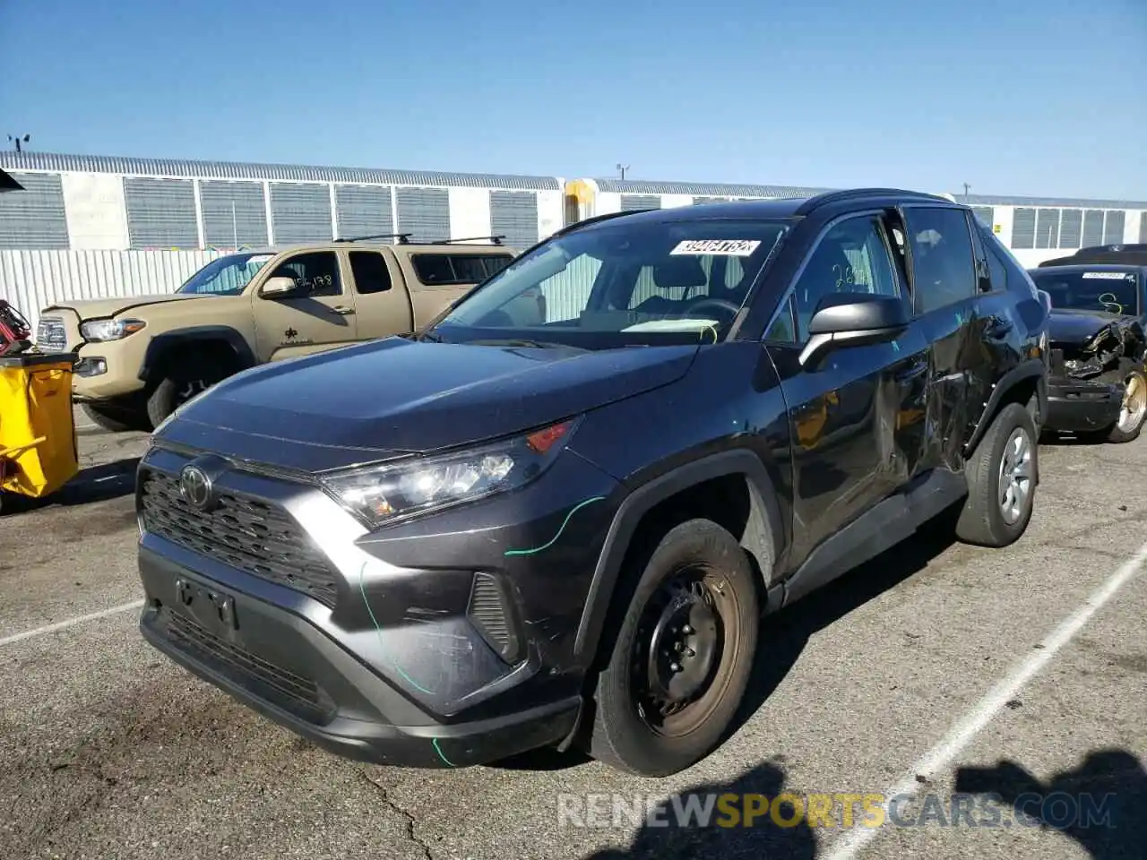 2 Photograph of a damaged car 2T3H1RFV3KC032898 TOYOTA RAV4 2019