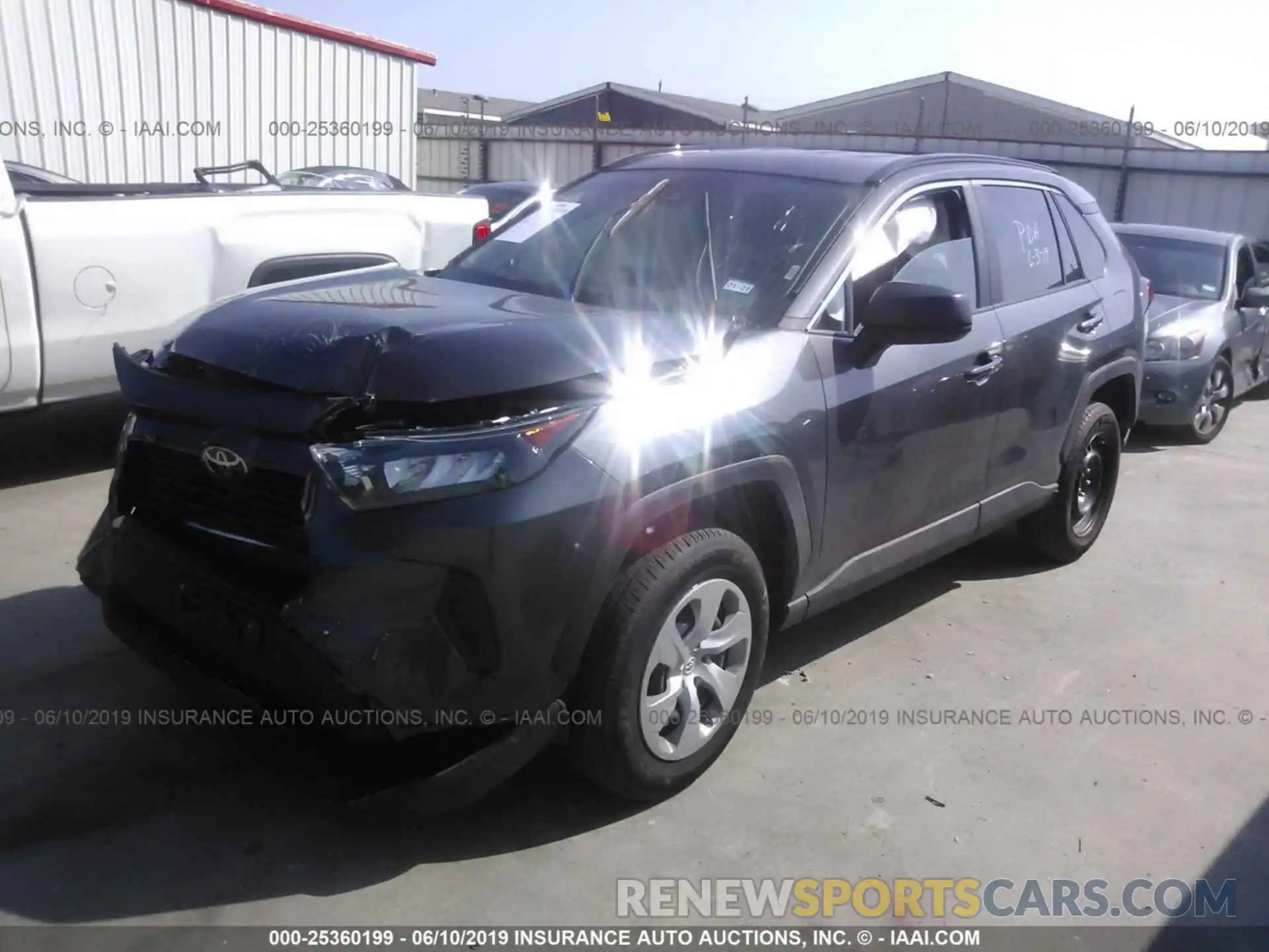 2 Photograph of a damaged car 2T3H1RFV3KW006025 TOYOTA RAV4 2019