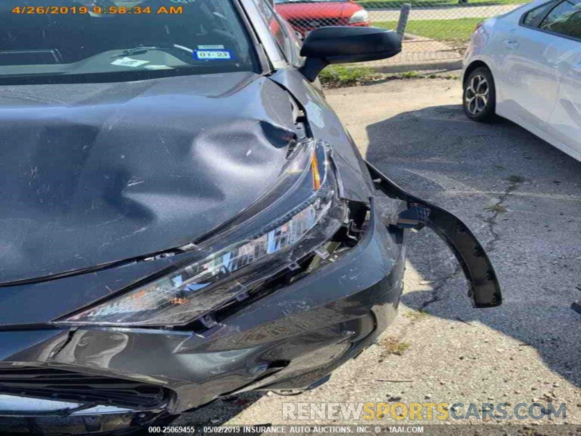 17 Photograph of a damaged car 2T3H1RFV3KW008356 TOYOTA RAV4 2019