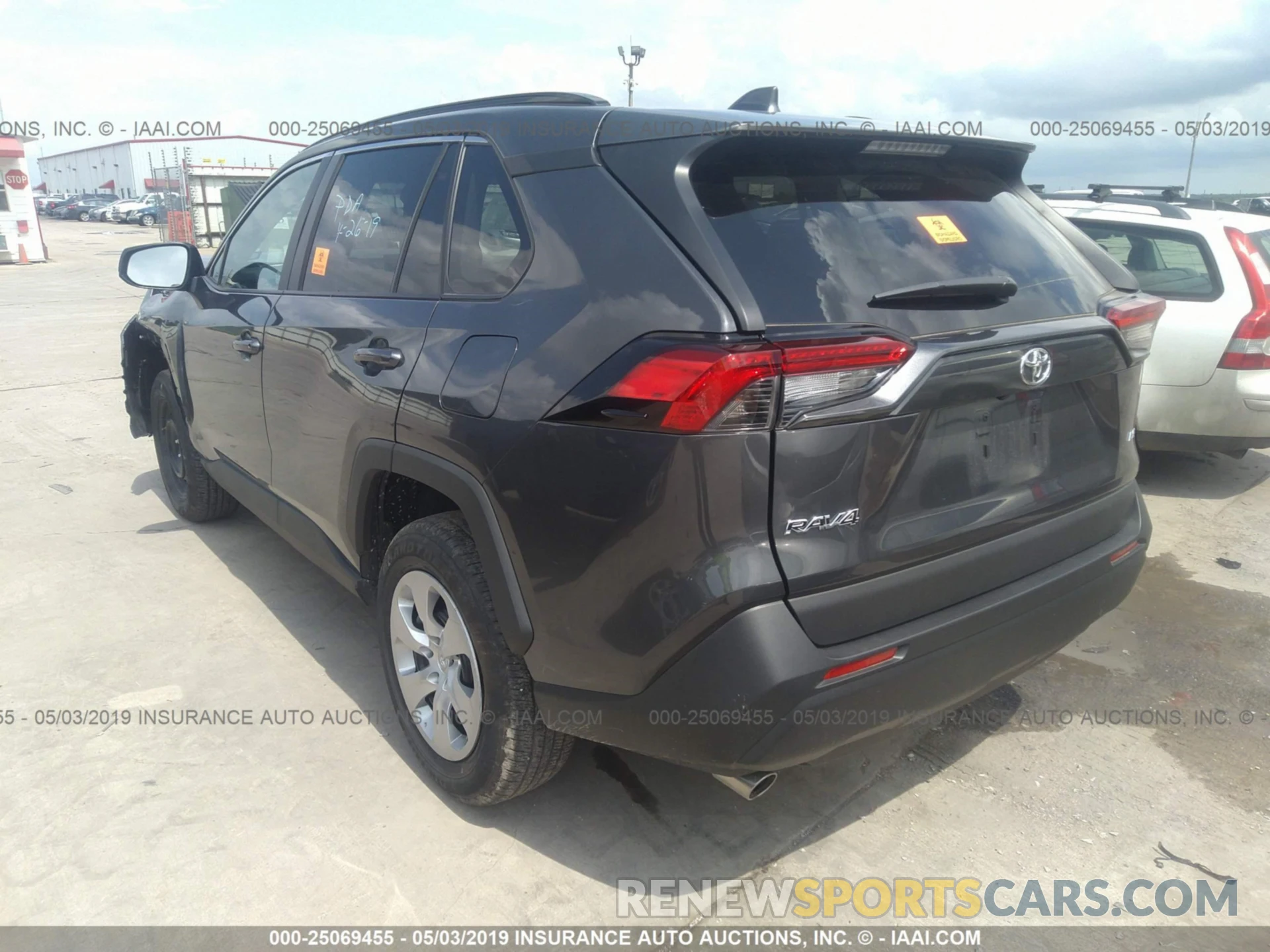 3 Фотография поврежденного автомобиля 2T3H1RFV3KW008356 TOYOTA RAV4 2019