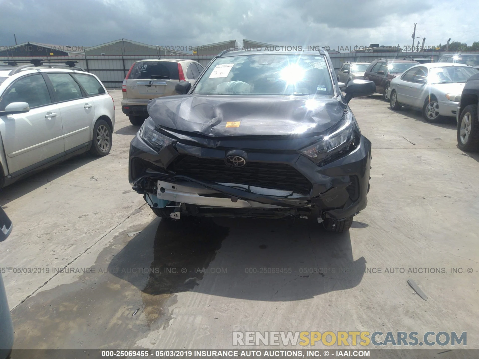 6 Photograph of a damaged car 2T3H1RFV3KW008356 TOYOTA RAV4 2019