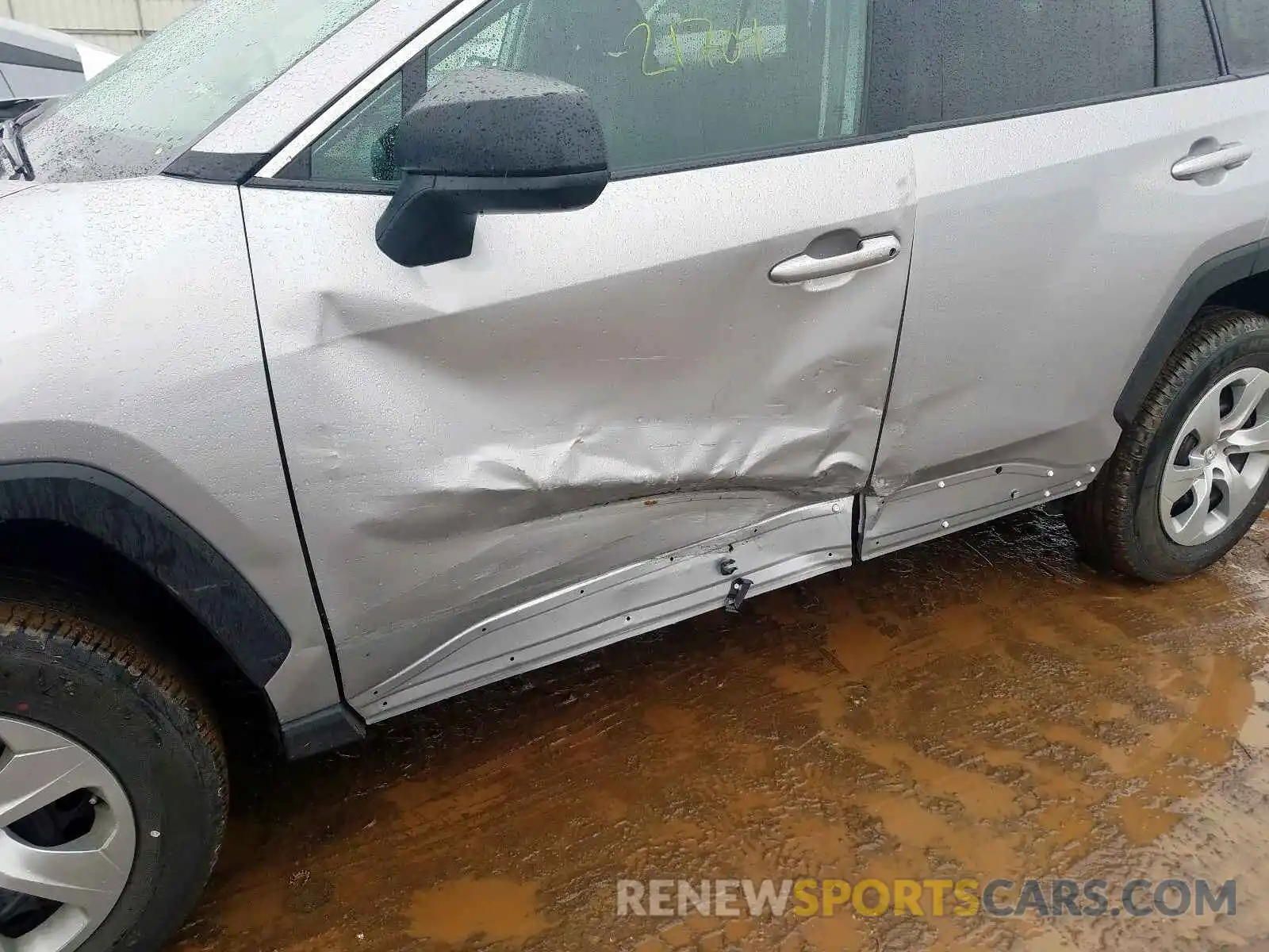 9 Фотография поврежденного автомобиля 2T3H1RFV3KW008681 TOYOTA RAV4 2019