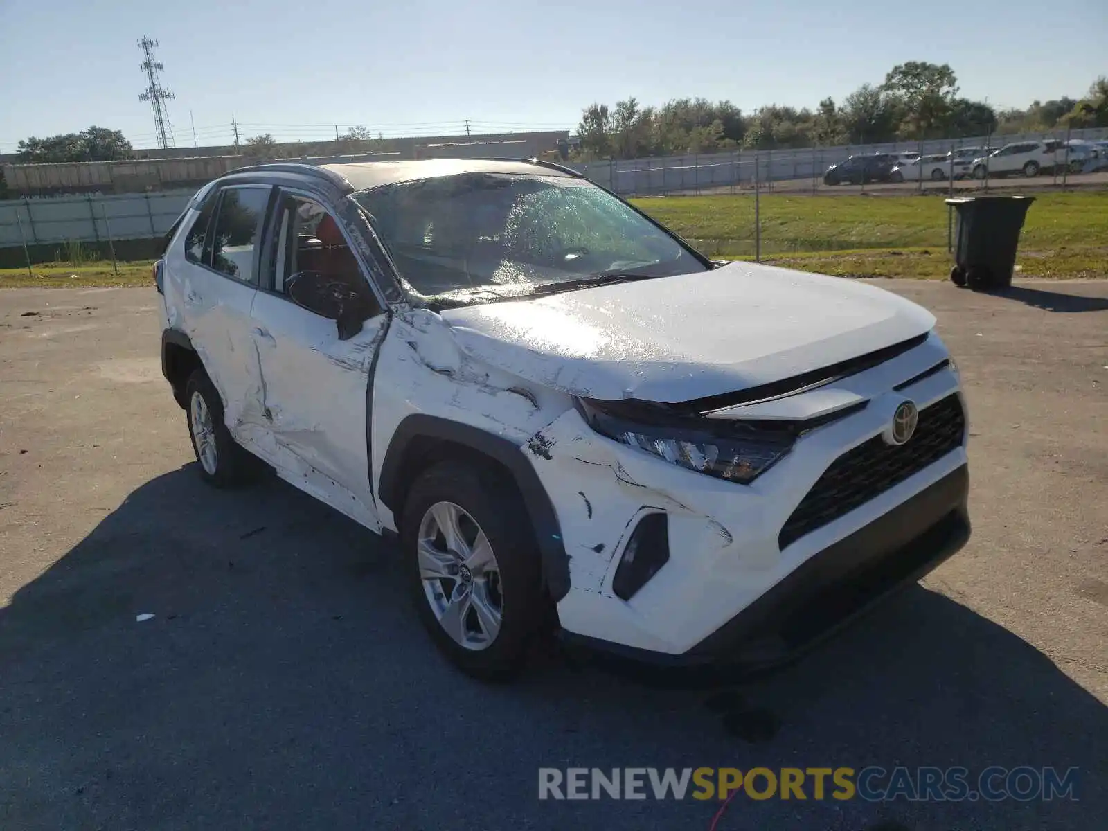 1 Photograph of a damaged car 2T3H1RFV3KW017932 TOYOTA RAV4 2019