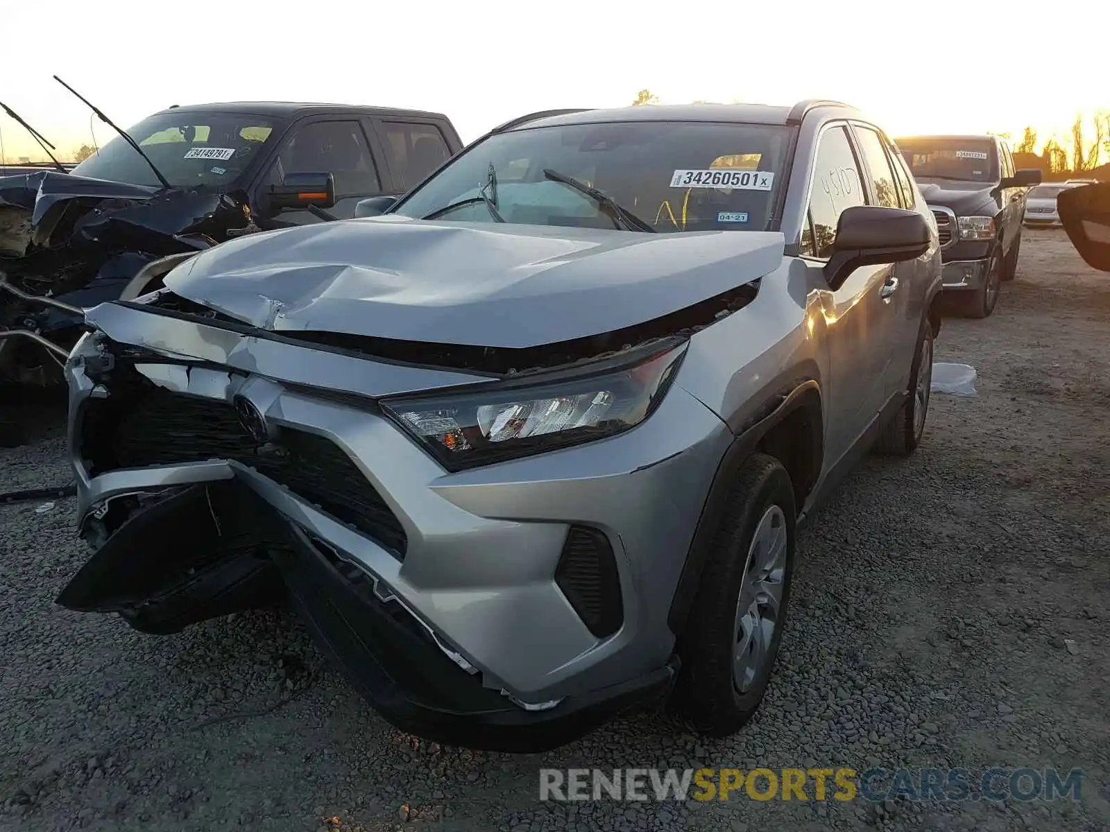 2 Фотография поврежденного автомобиля 2T3H1RFV3KW021866 TOYOTA RAV4 2019