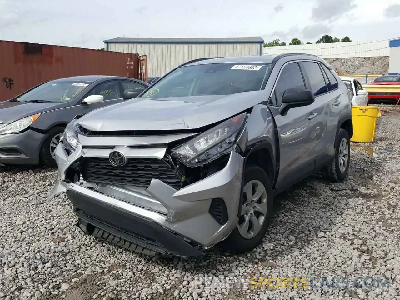 2 Photograph of a damaged car 2T3H1RFV3KW025464 TOYOTA RAV4 2019