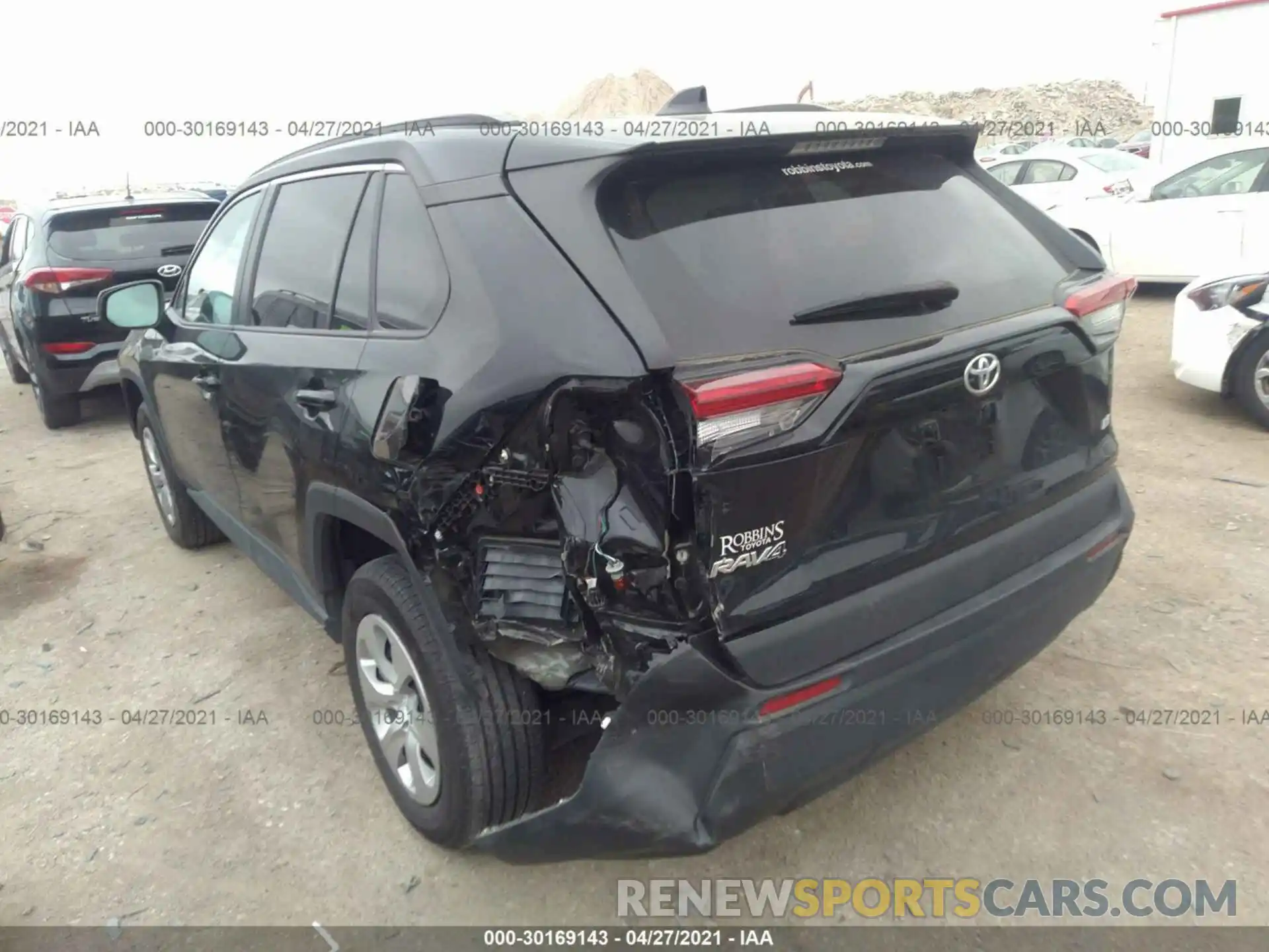 3 Фотография поврежденного автомобиля 2T3H1RFV3KW028610 TOYOTA RAV4 2019