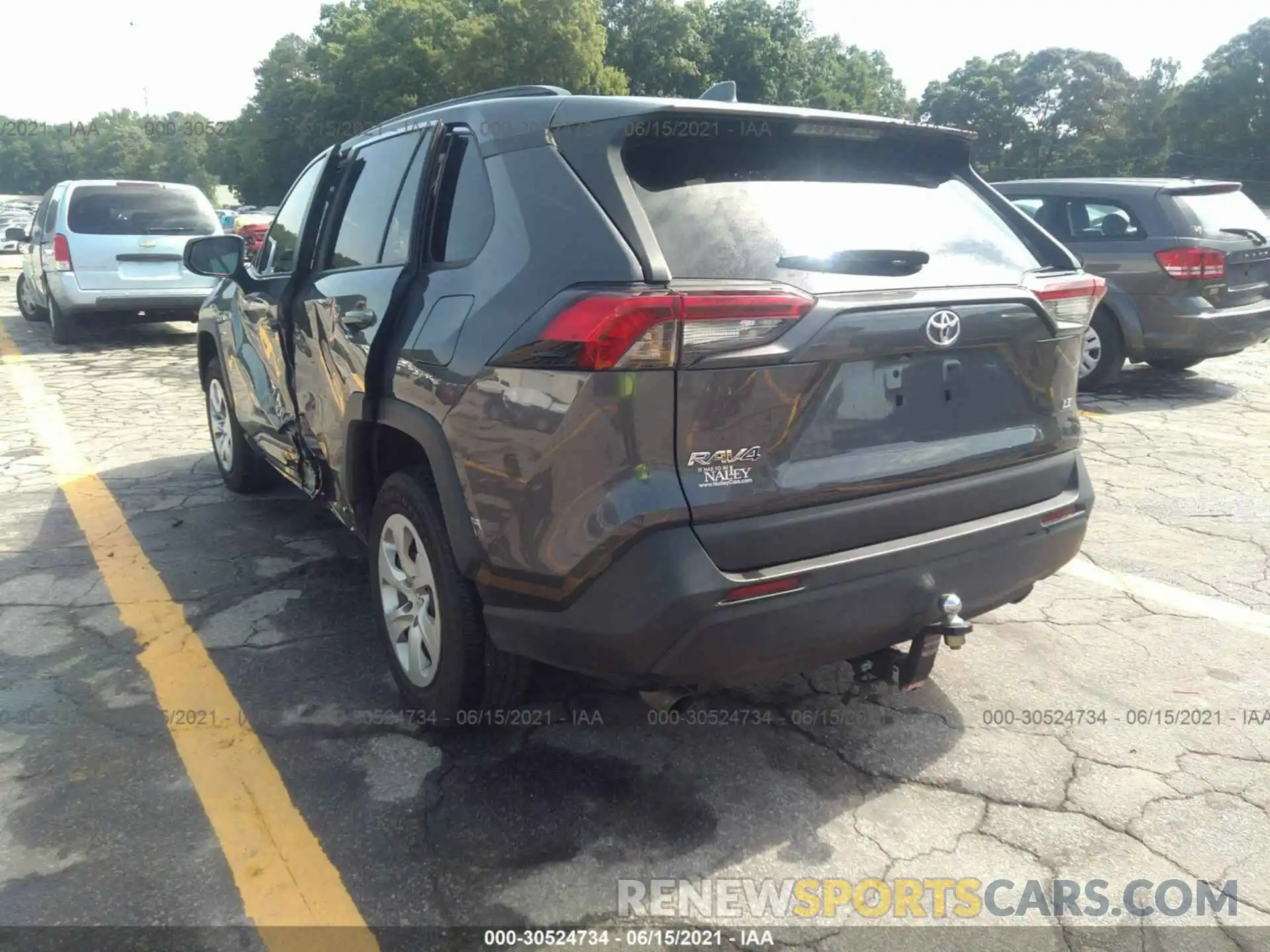 2 Photograph of a damaged car 2T3H1RFV3KW030597 TOYOTA RAV4 2019