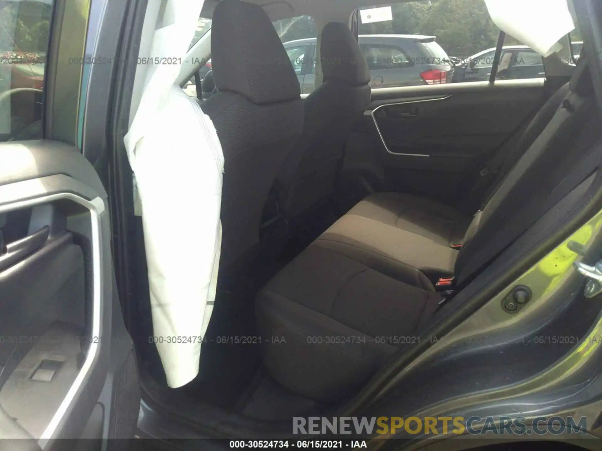 7 Photograph of a damaged car 2T3H1RFV3KW030597 TOYOTA RAV4 2019