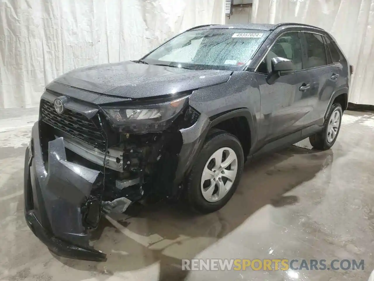 1 Photograph of a damaged car 2T3H1RFV3KW033841 TOYOTA RAV4 2019