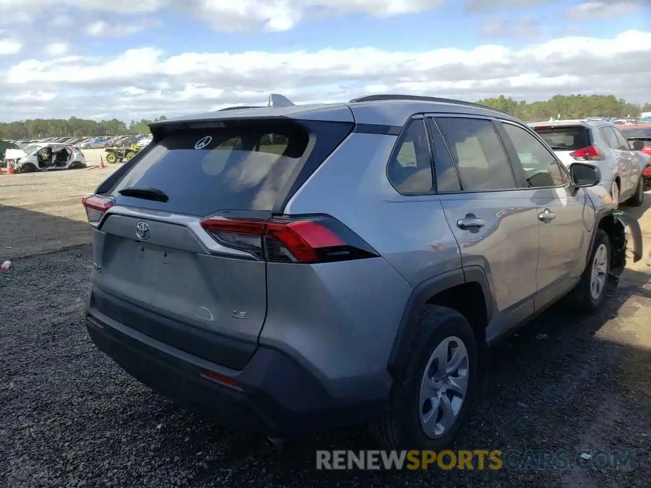 4 Photograph of a damaged car 2T3H1RFV3KW035346 TOYOTA RAV4 2019