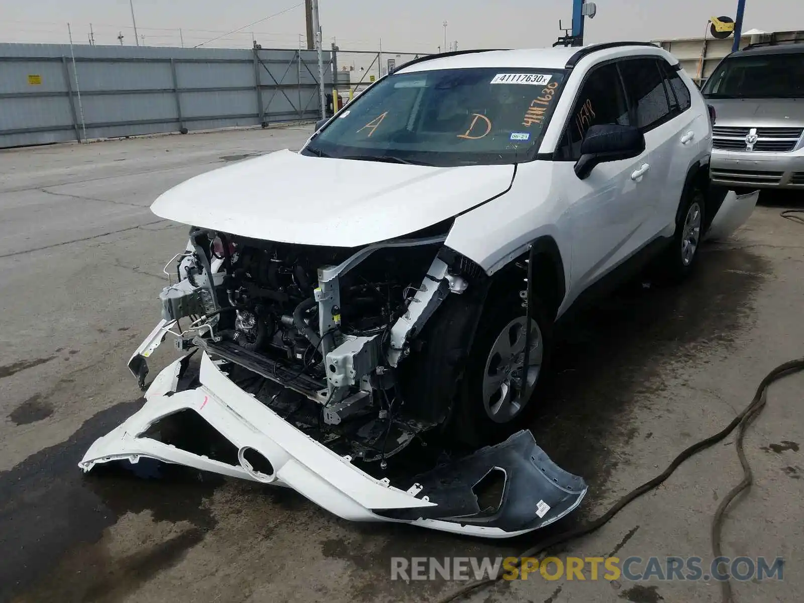 2 Photograph of a damaged car 2T3H1RFV3KW035654 TOYOTA RAV4 2019