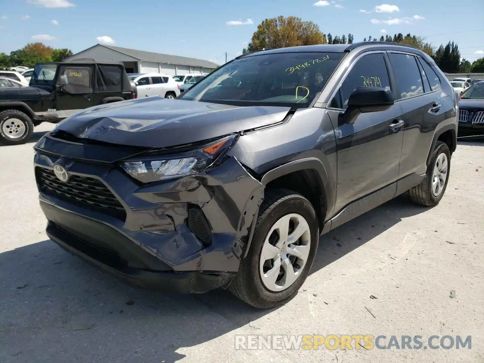 2 Фотография поврежденного автомобиля 2T3H1RFV3KW037484 TOYOTA RAV4 2019