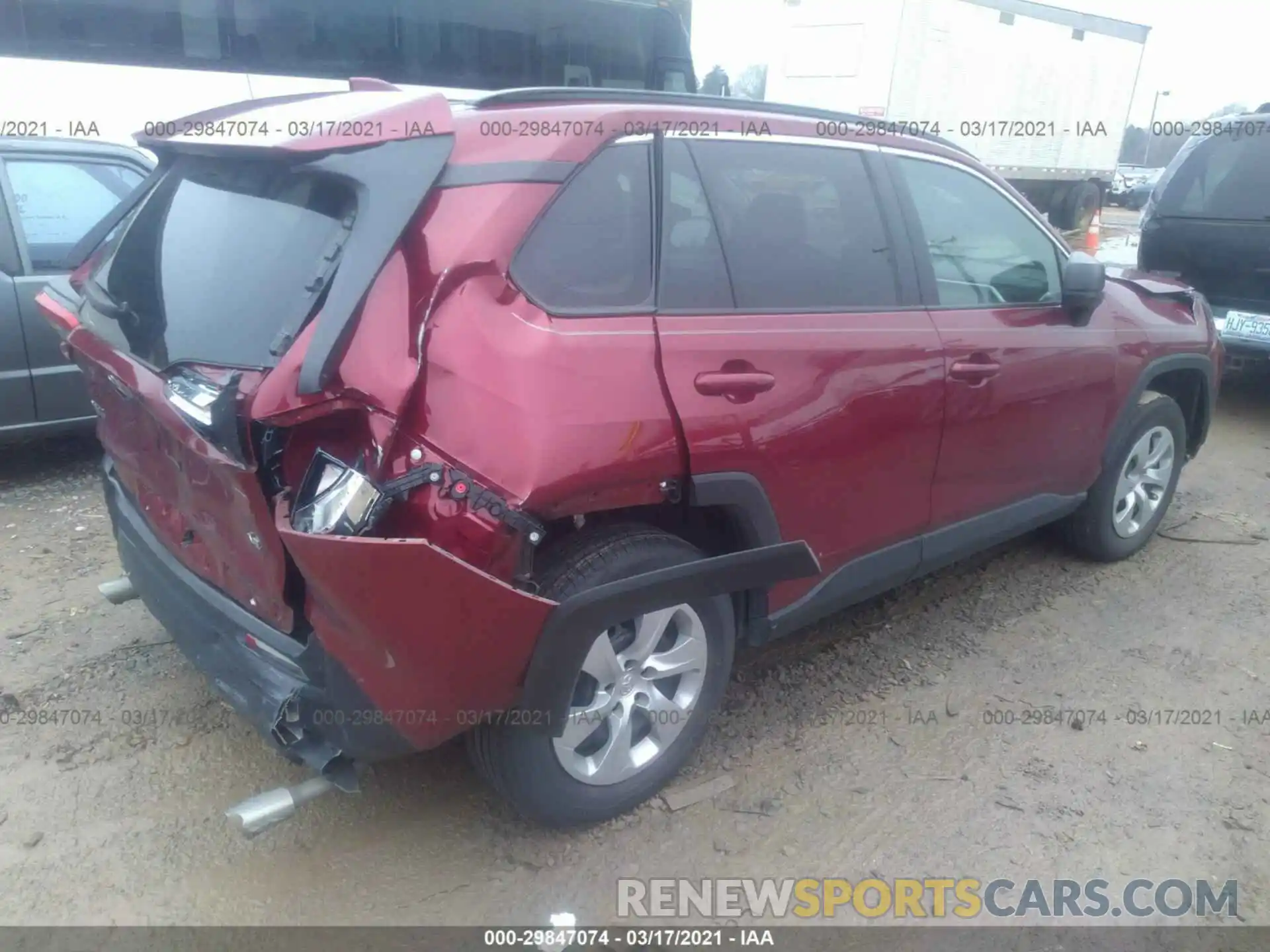 4 Photograph of a damaged car 2T3H1RFV3KW037517 TOYOTA RAV4 2019