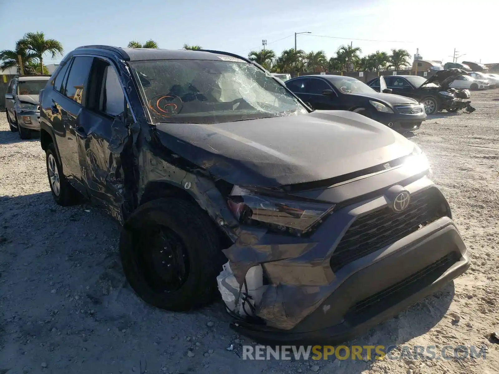 1 Photograph of a damaged car 2T3H1RFV3KW039610 TOYOTA RAV4 2019