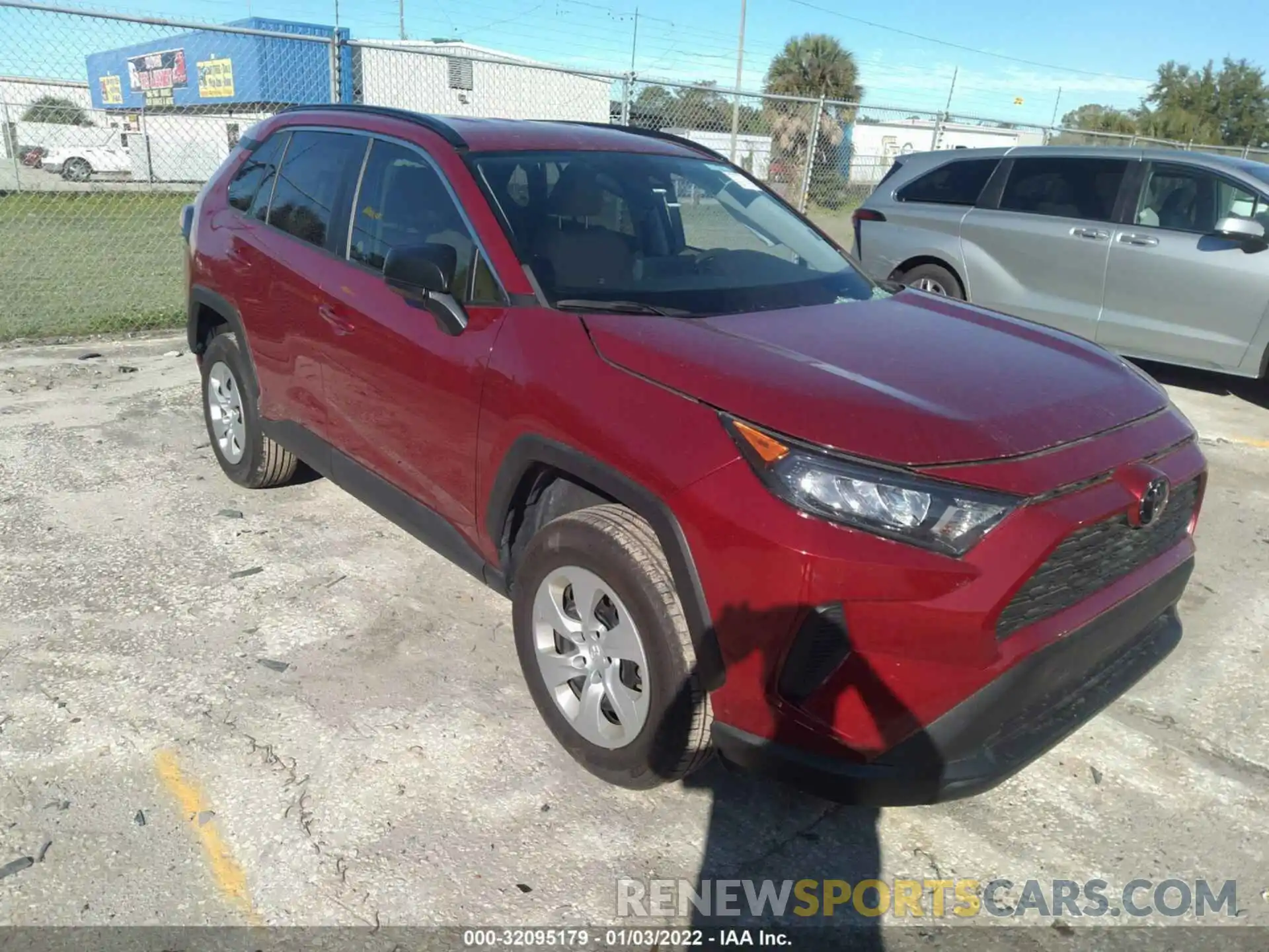 1 Photograph of a damaged car 2T3H1RFV3KW039834 TOYOTA RAV4 2019