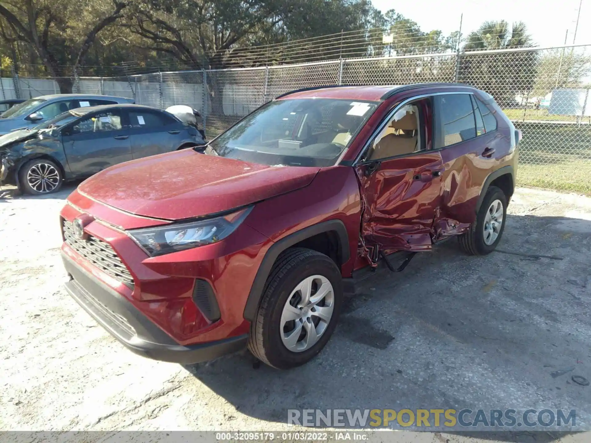 2 Photograph of a damaged car 2T3H1RFV3KW039834 TOYOTA RAV4 2019