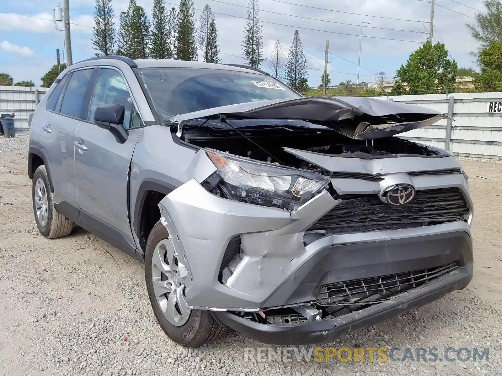 1 Photograph of a damaged car 2T3H1RFV3KW039896 TOYOTA RAV4 2019