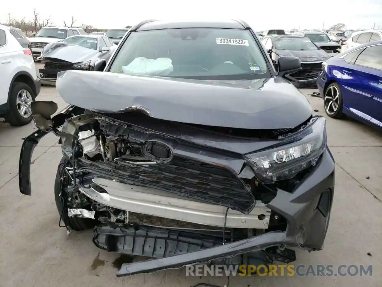 9 Photograph of a damaged car 2T3H1RFV3KW040837 TOYOTA RAV4 2019