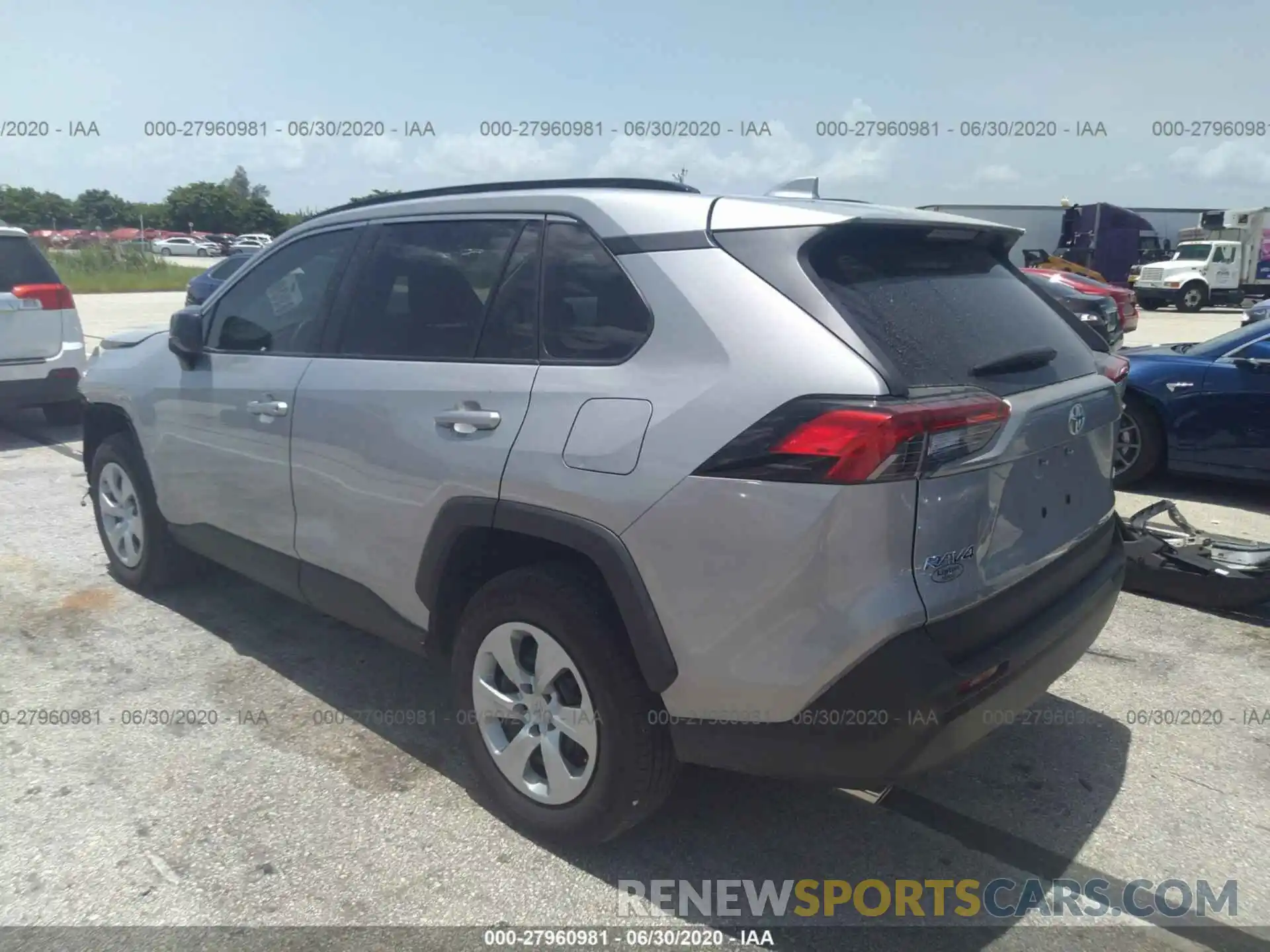 3 Photograph of a damaged car 2T3H1RFV3KW045326 TOYOTA RAV4 2019