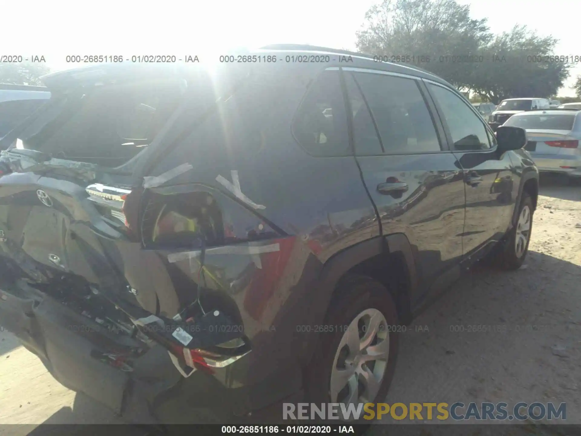 4 Photograph of a damaged car 2T3H1RFV3KW045911 TOYOTA RAV4 2019