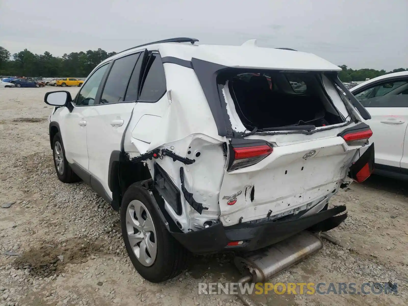 3 Photograph of a damaged car 2T3H1RFV3KW048307 TOYOTA RAV4 2019