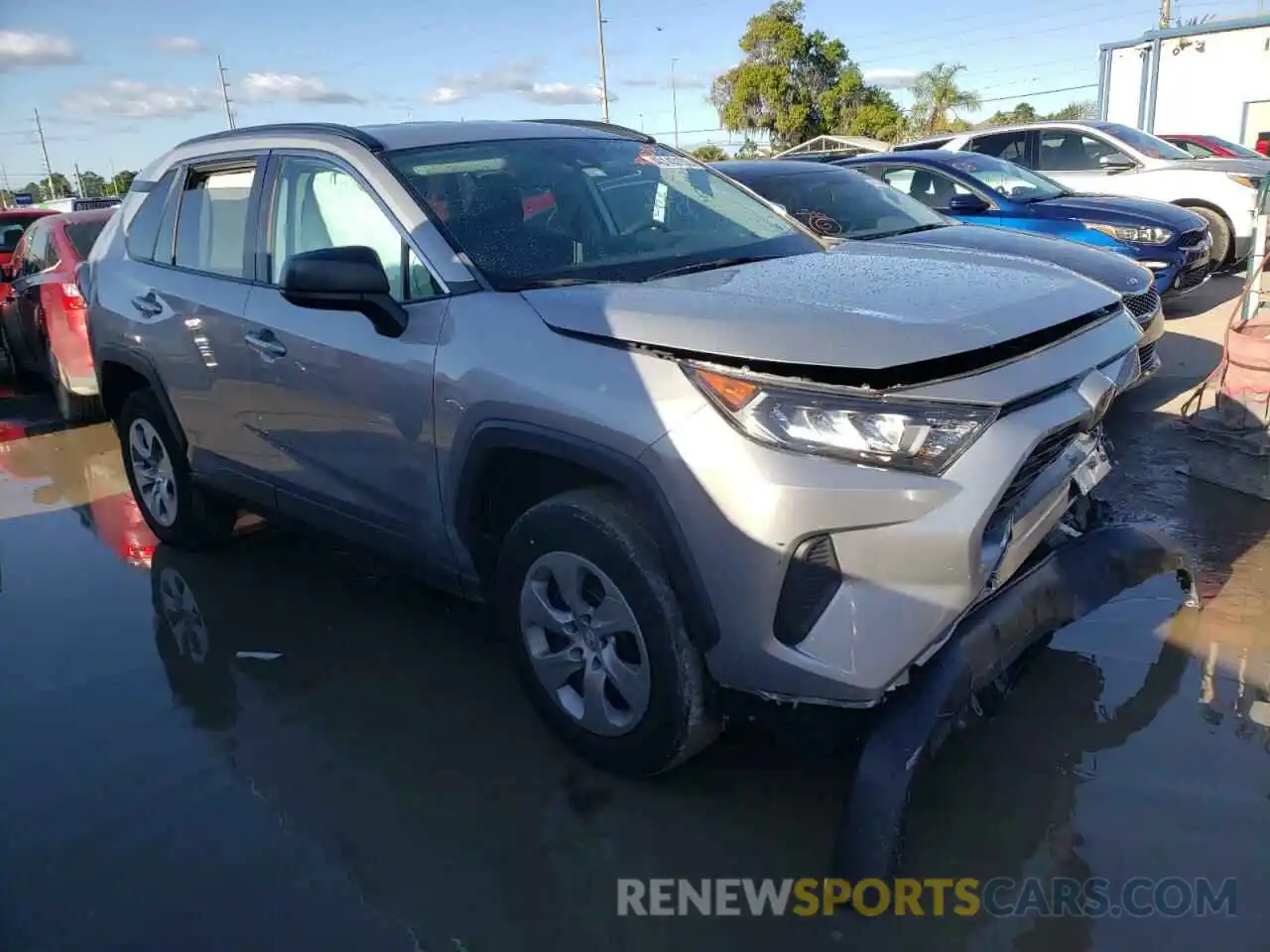 1 Photograph of a damaged car 2T3H1RFV3KW055757 TOYOTA RAV4 2019